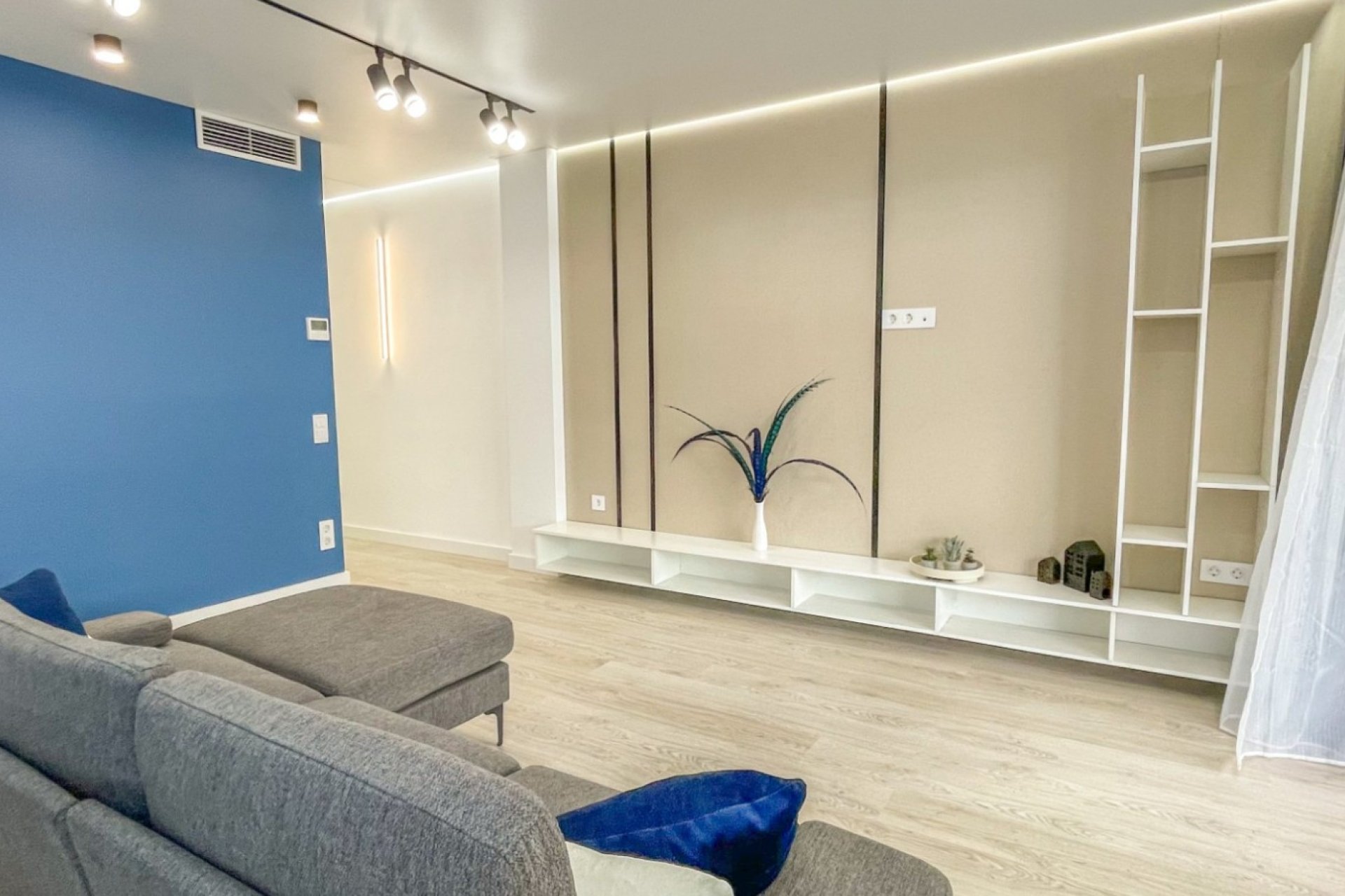 Reventa - Apartamento / piso -
Torrevieja - Playa Acequion
