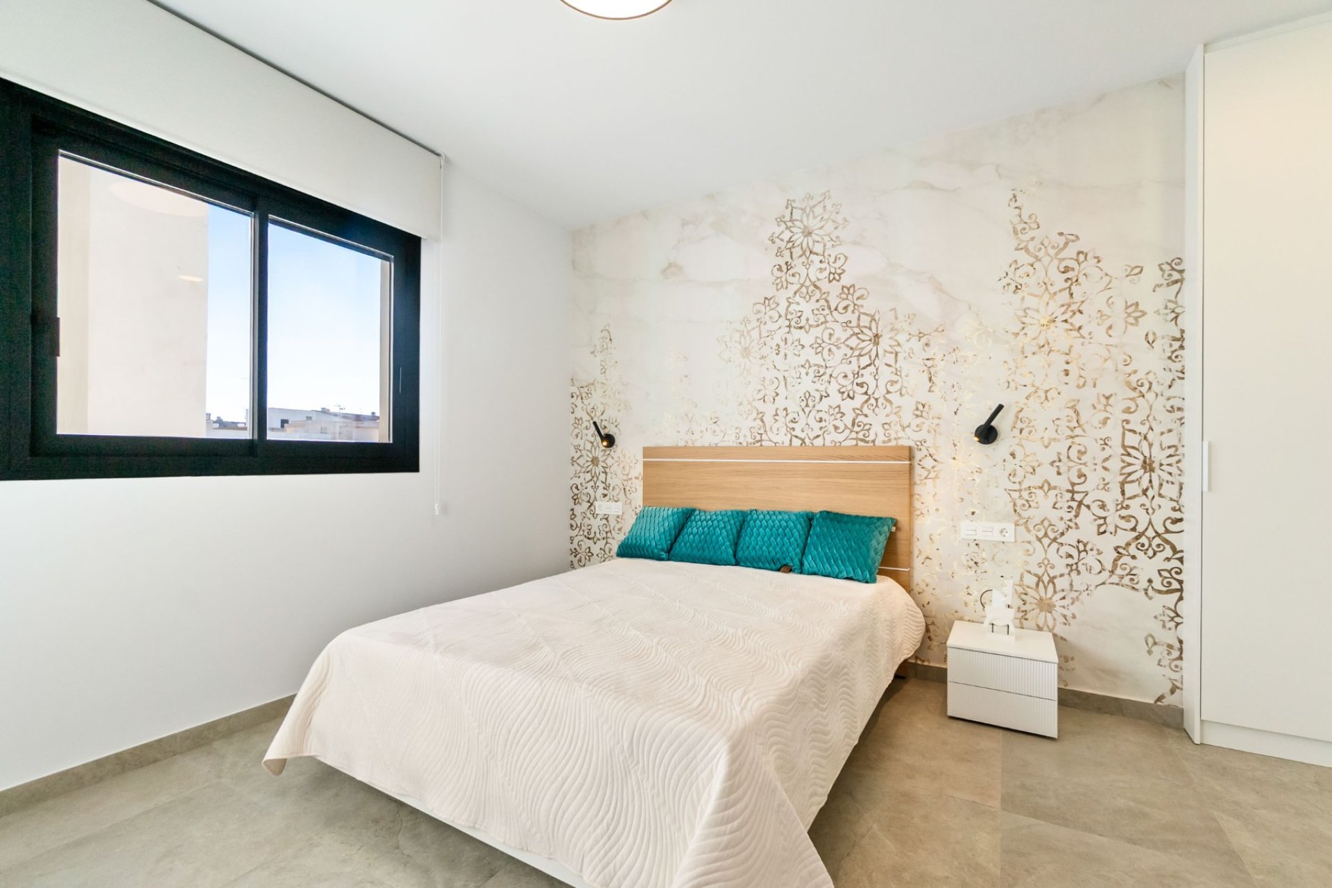 Reventa - Apartamento / piso -
Torrevieja - Playa de El Cura