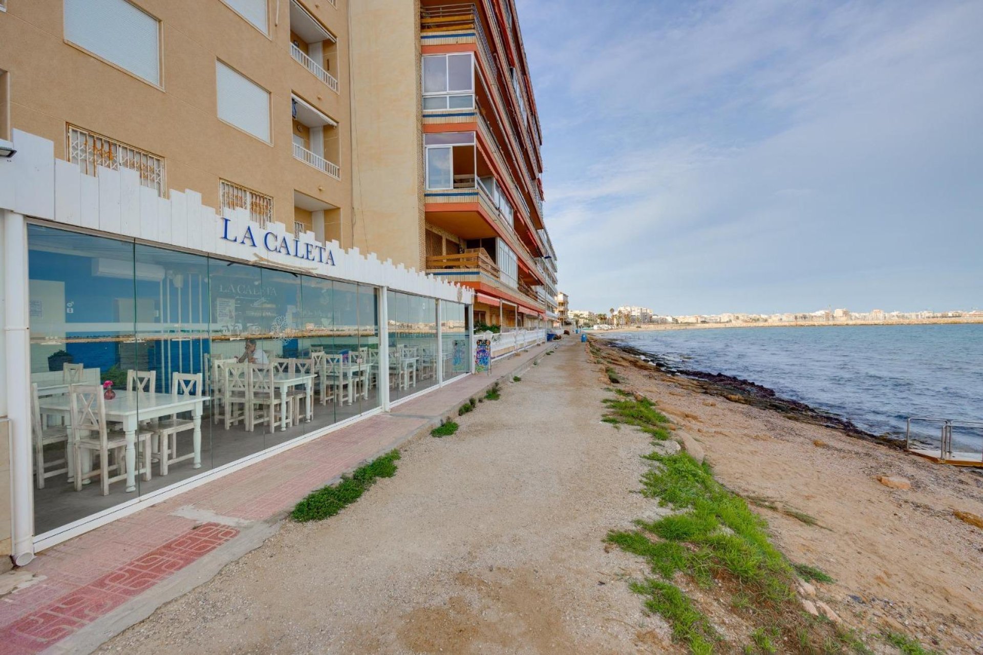 Reventa - Apartamento / piso -
Torrevieja - Playa de los Naufragos