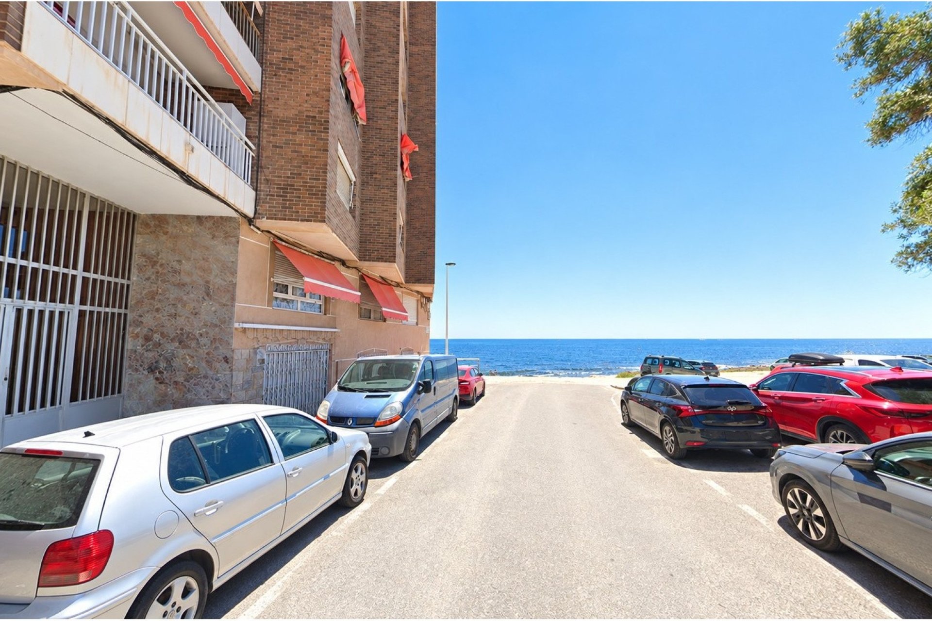 Reventa - Apartamento / piso -
Torrevieja - Playa de los Naufragos