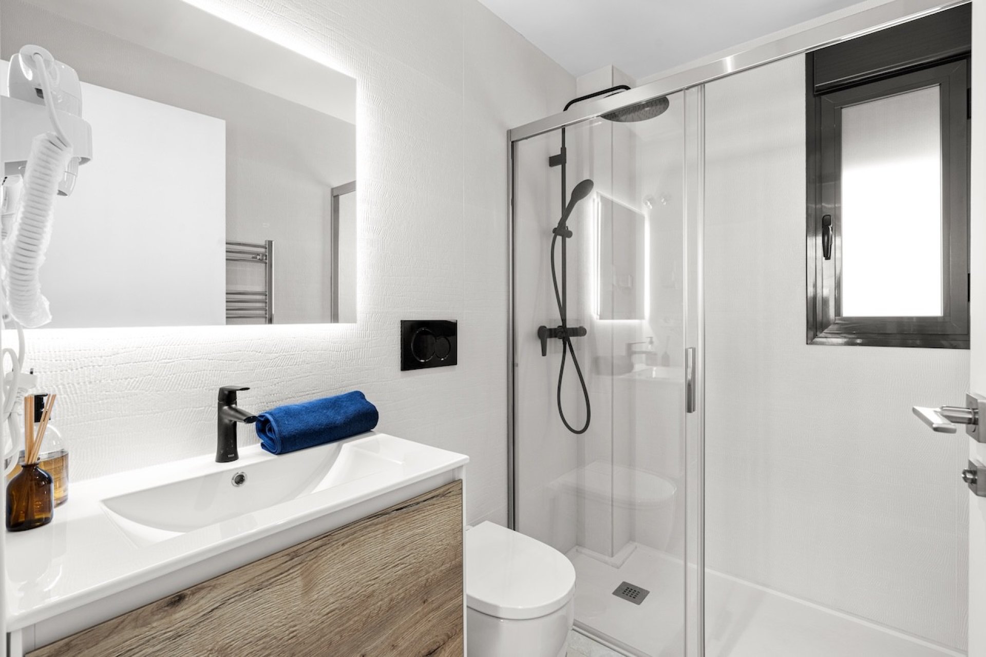 Reventa - Apartamento / piso -
Torrevieja - Playa del Cura