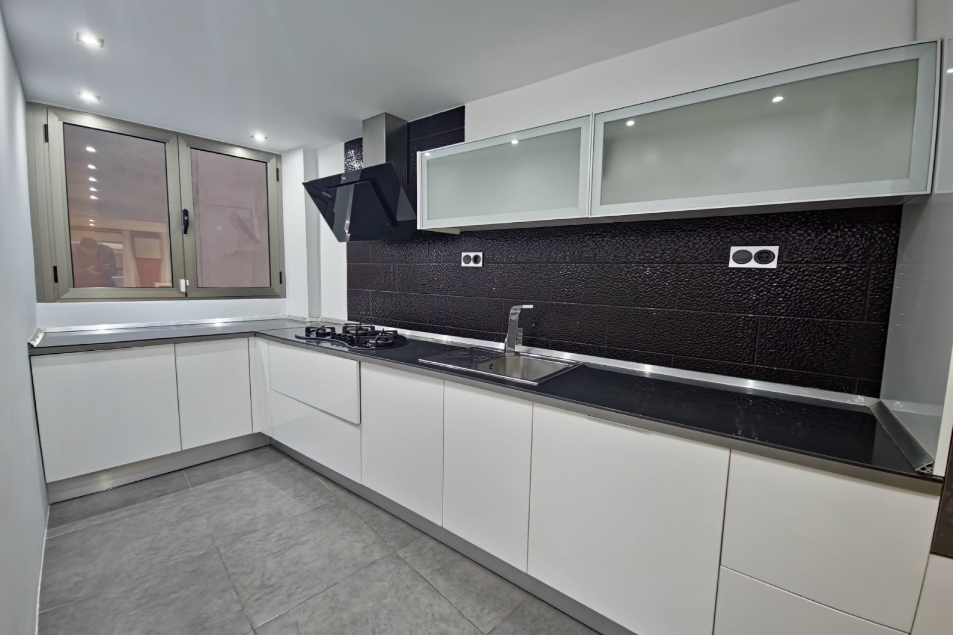 Reventa - Apartamento / piso -
Torrevieja - Playa del Cura