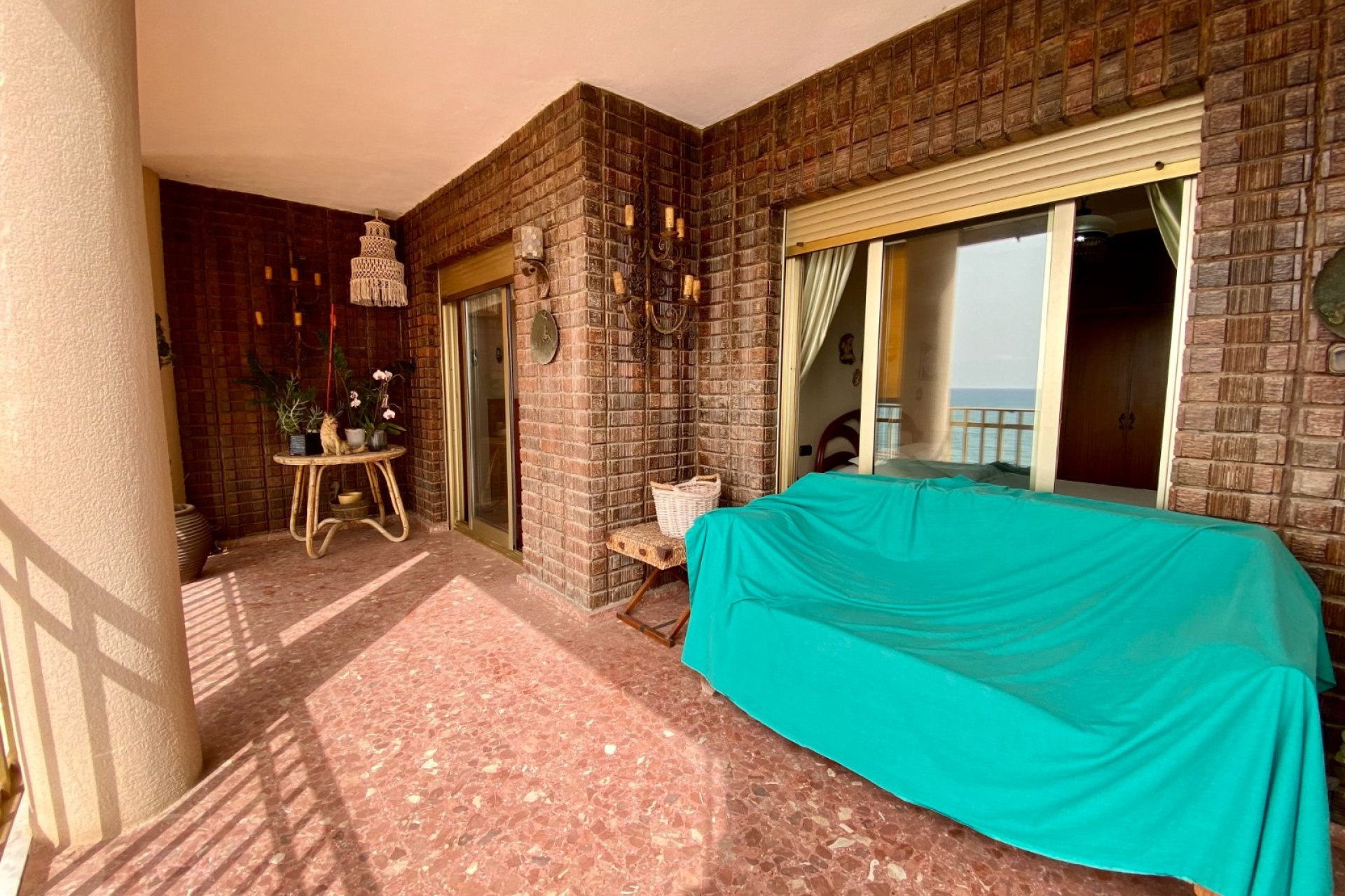 Reventa - Apartamento / piso -
Torrevieja - Playa Del Cura