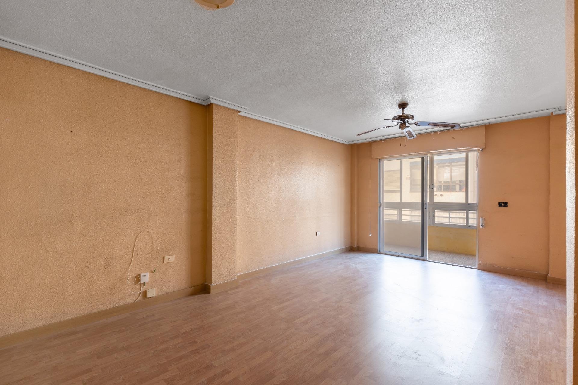 Reventa - Apartamento / piso -
Torrevieja - Playa del Cura