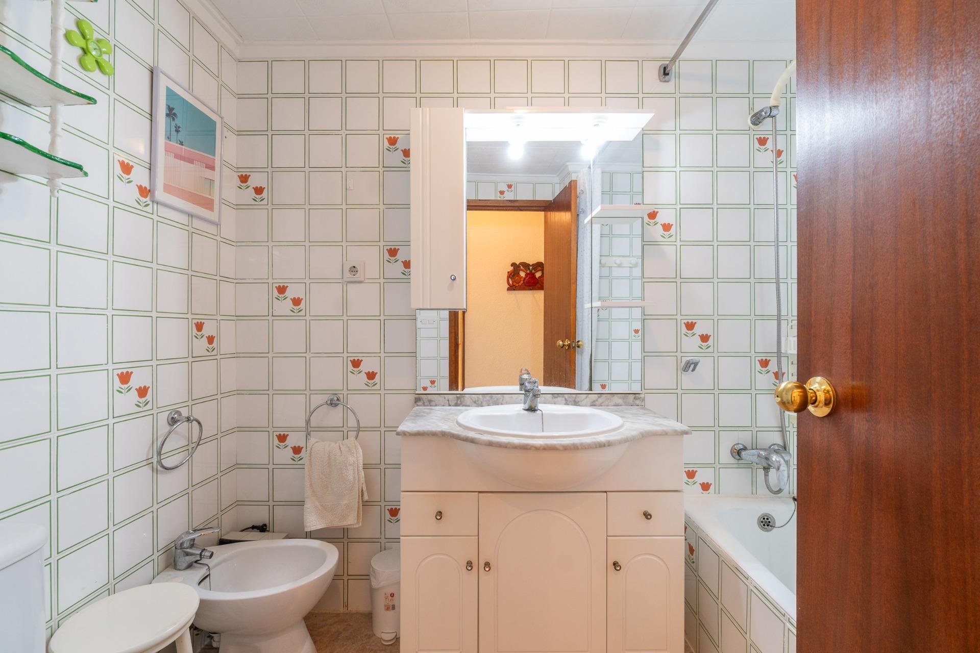 Reventa - Apartamento / piso -
Torrevieja - Playa del Cura