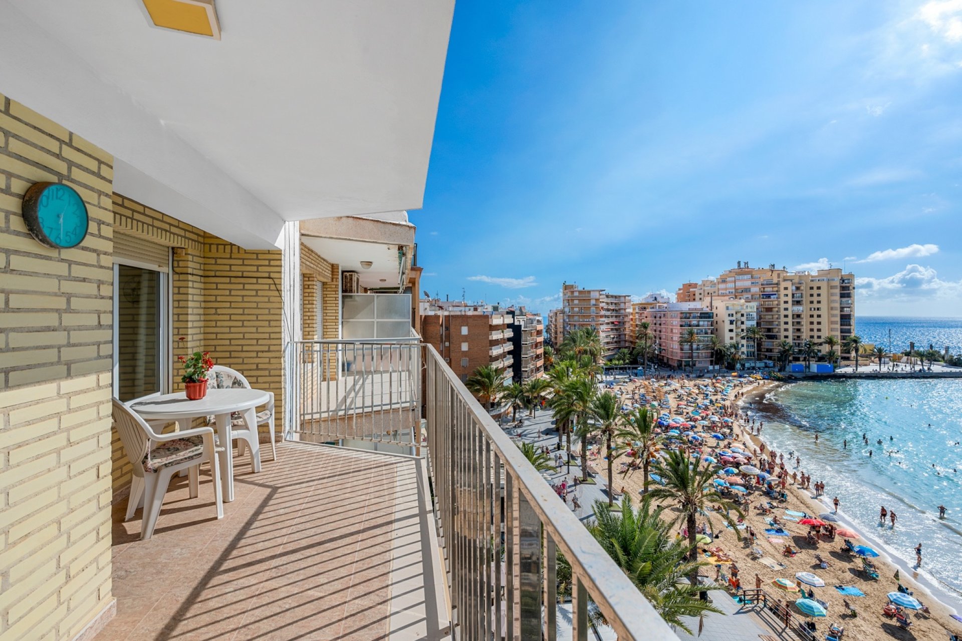 Reventa - Apartamento / piso -
Torrevieja - Playa Del Cura