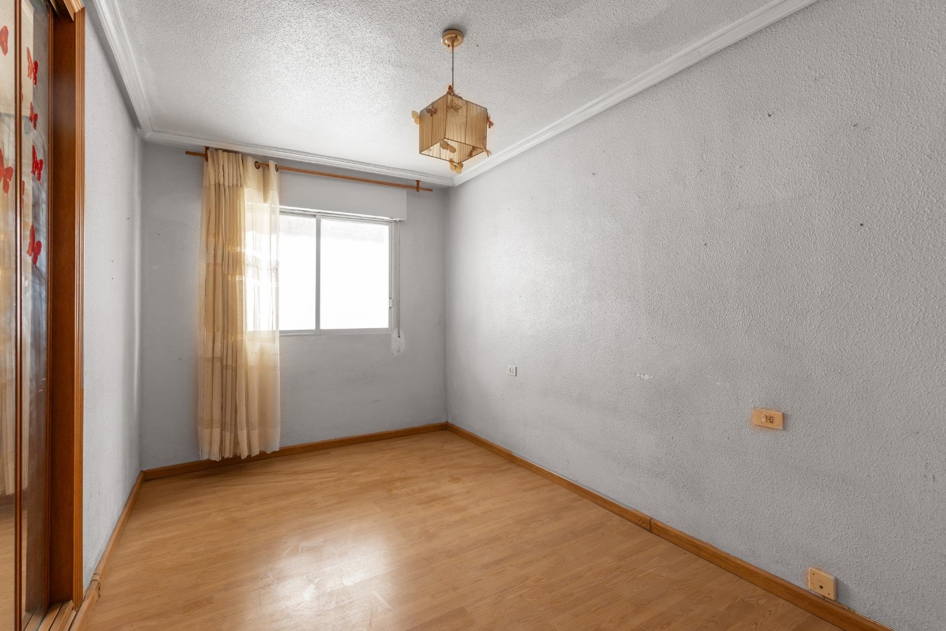 Reventa - Apartamento / piso -
Torrevieja - Playa del Cura