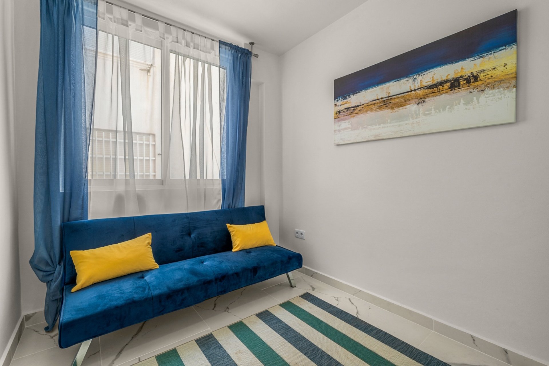 Reventa - Apartamento / piso -
Torrevieja - Playa Del Cura