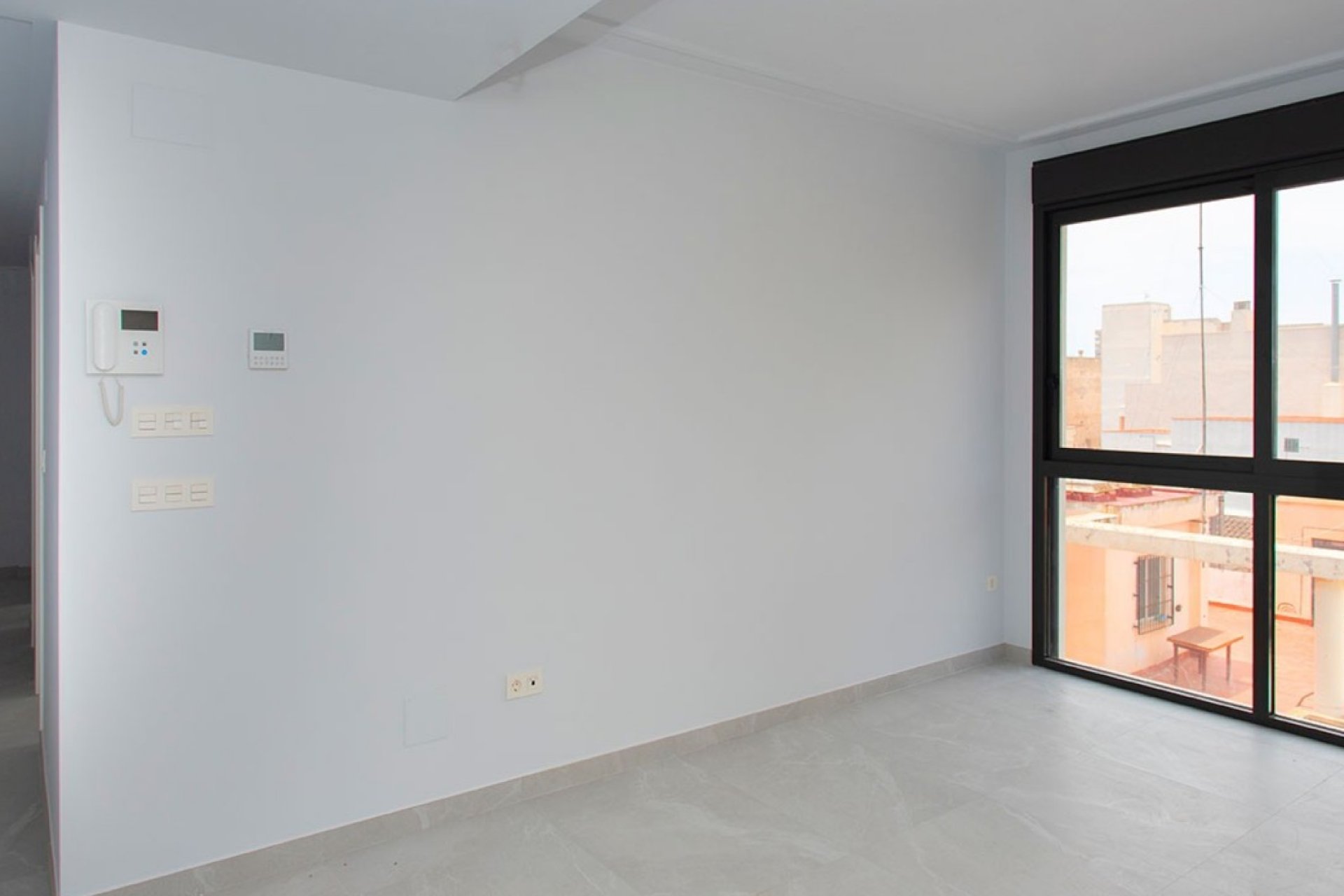 Reventa - Apartamento / piso -
Torrevieja - Playa Del Cura