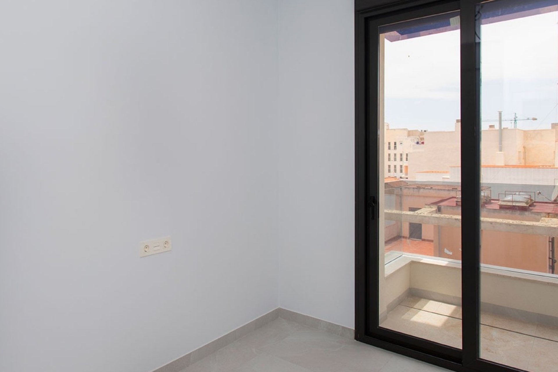 Reventa - Apartamento / piso -
Torrevieja - Playa Del Cura