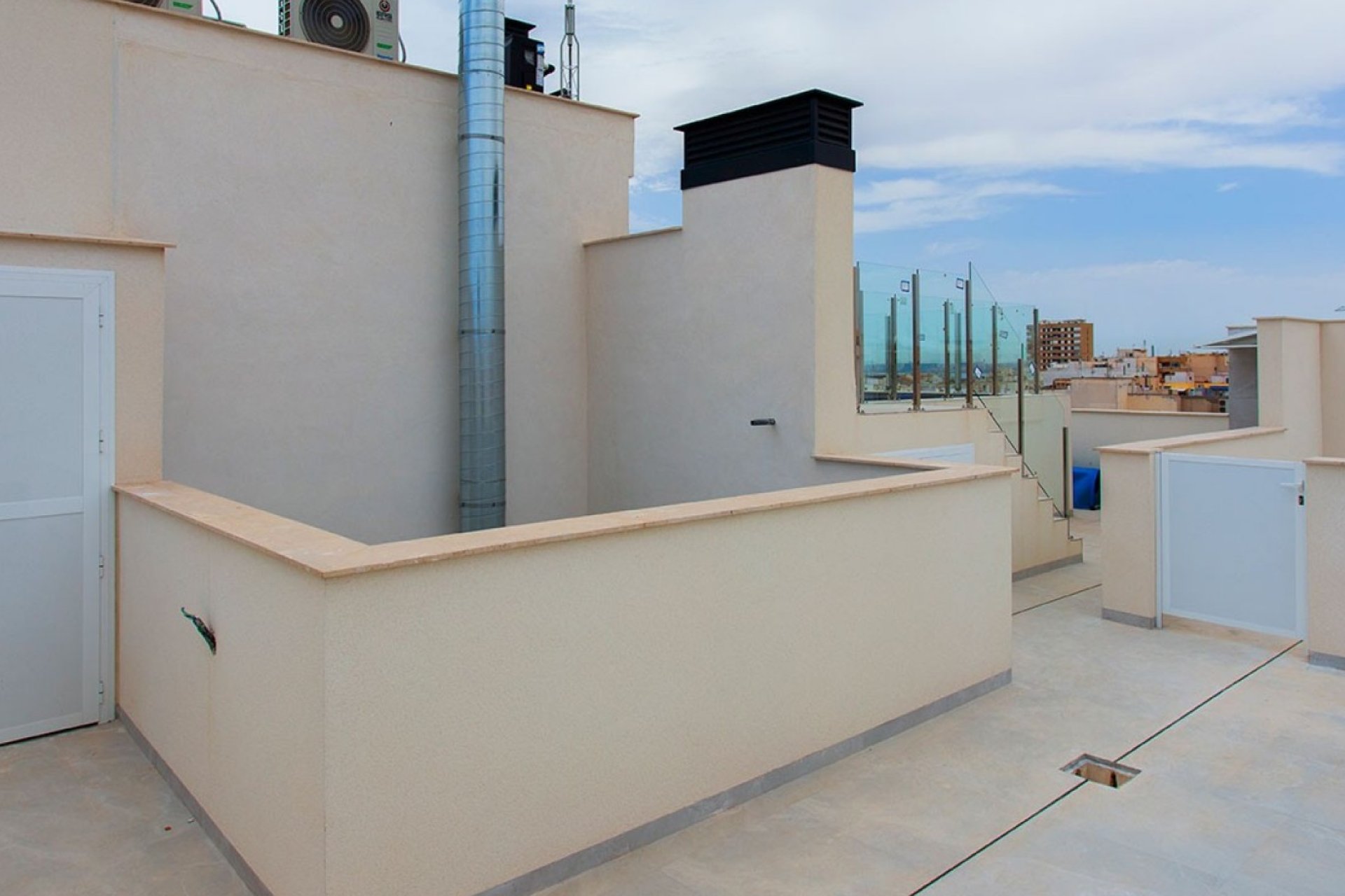 Reventa - Apartamento / piso -
Torrevieja - Playa Del Cura
