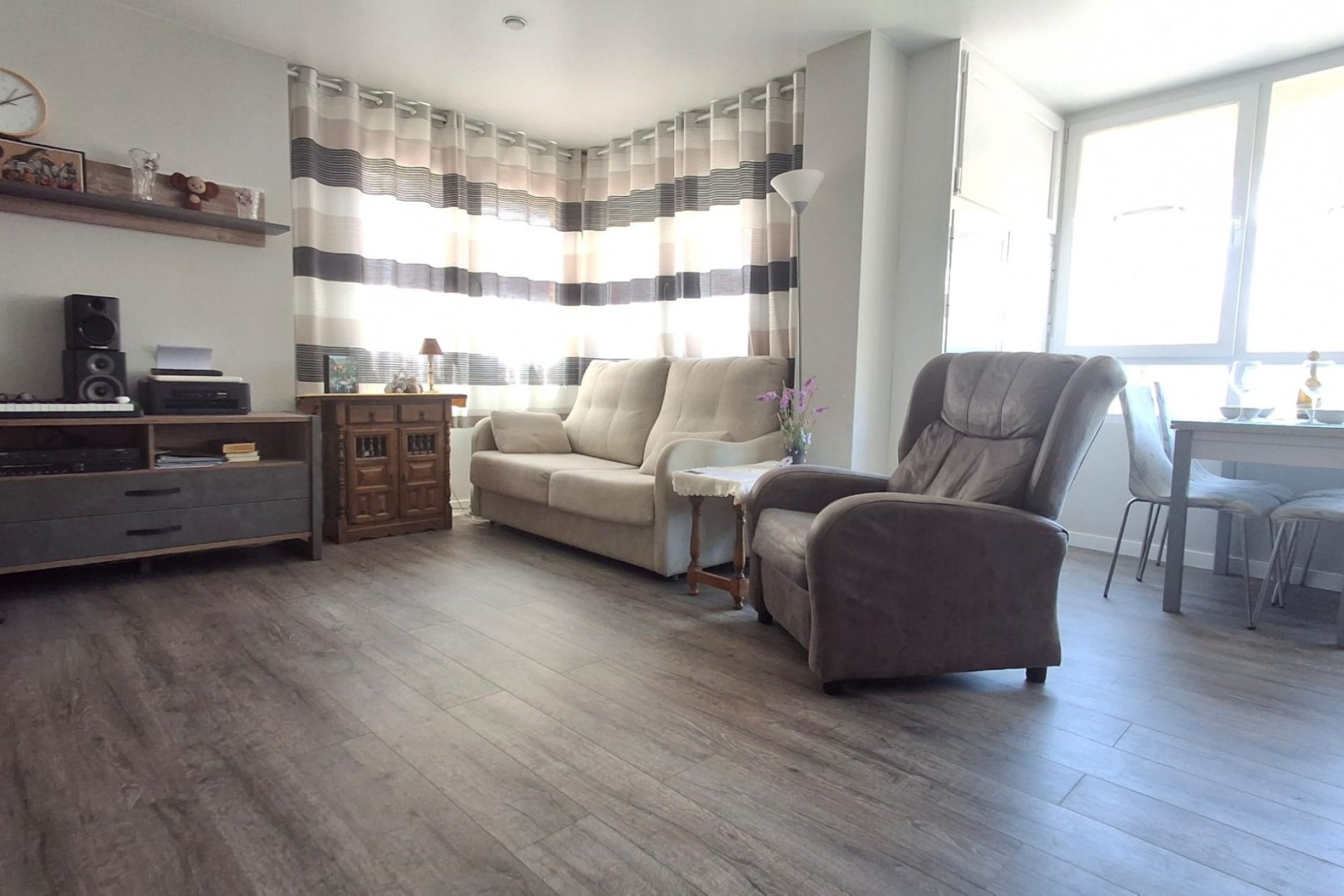Reventa - Apartamento / piso -
Torrevieja - Playa Del Cura