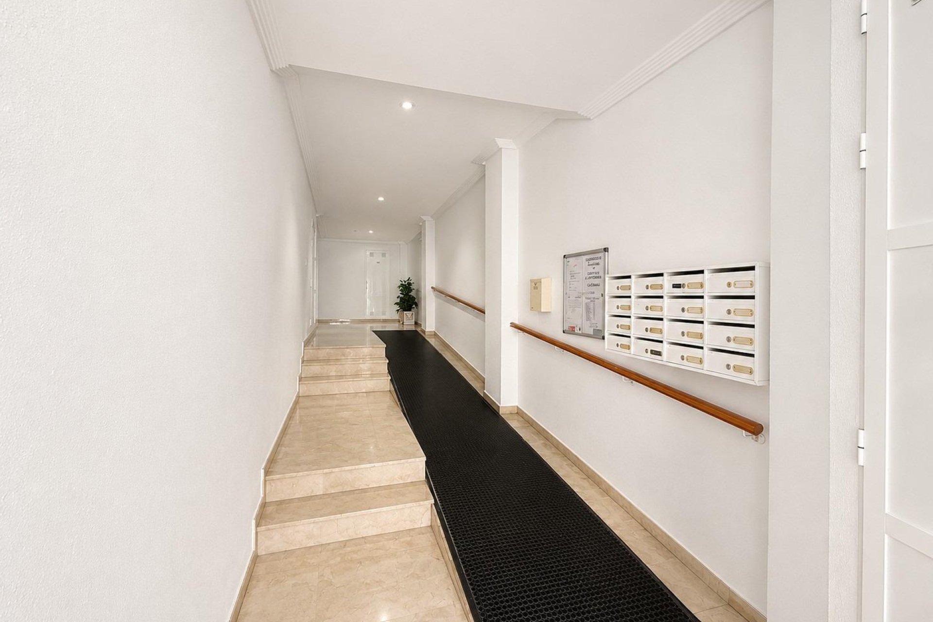 Reventa - Apartamento / piso -
Torrevieja - Playa del Cura