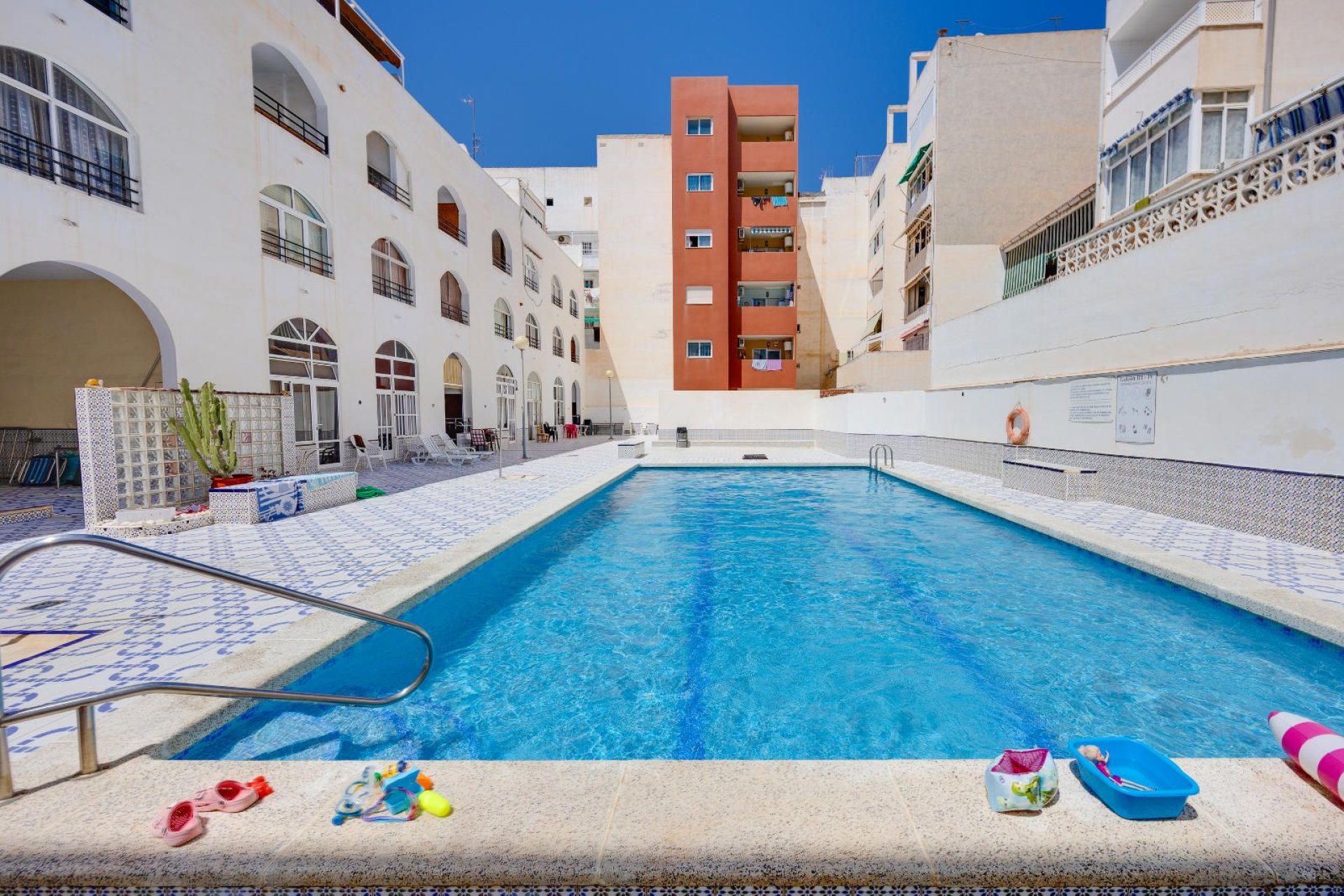 Reventa - Apartamento / piso -
Torrevieja - Playa del Cura