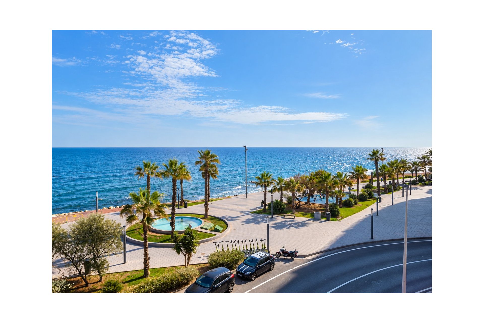 Reventa - Apartamento / piso -
Torrevieja - Playa Del Cura