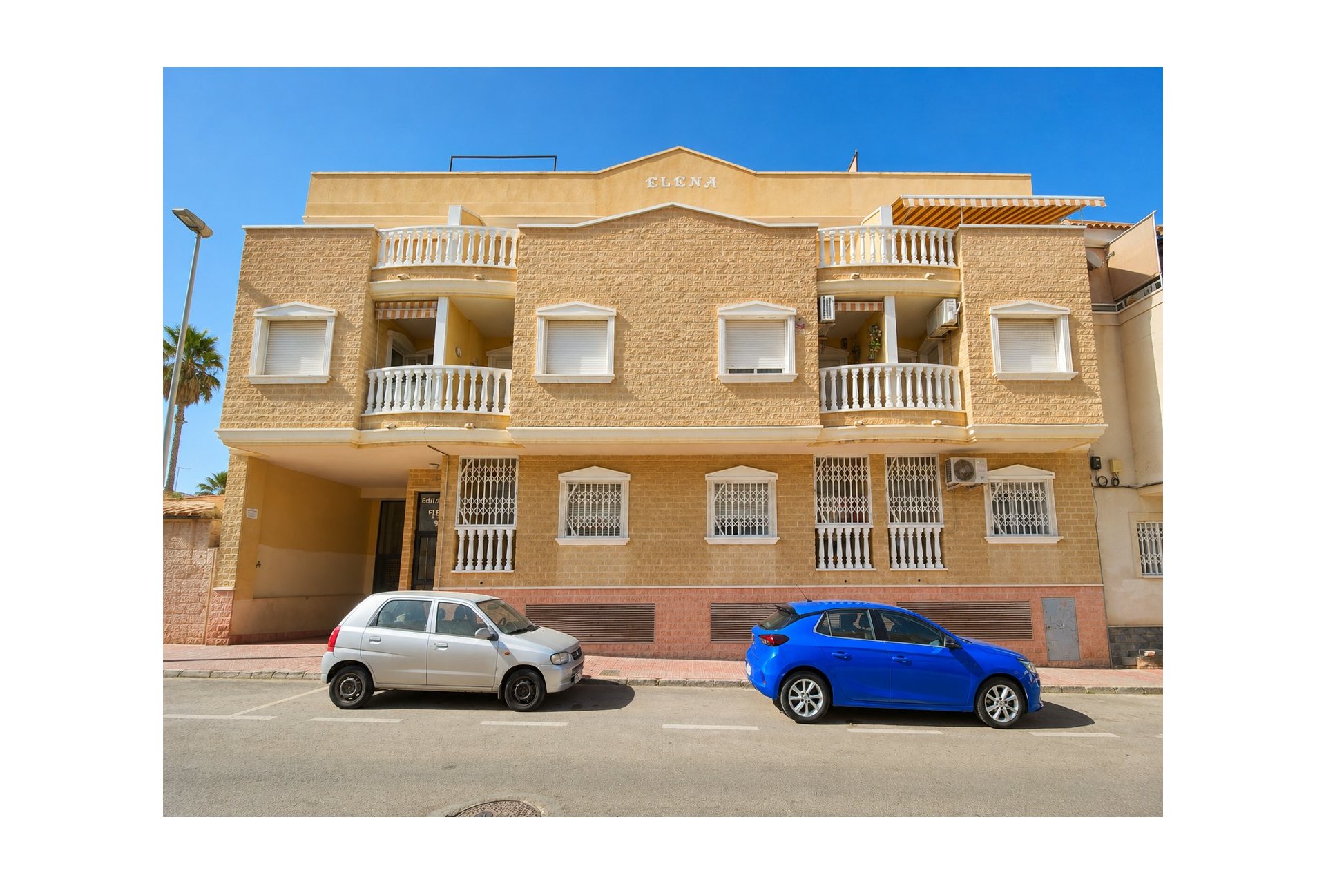 Reventa - Apartamento / piso -
Torrevieja - Playa Del Cura