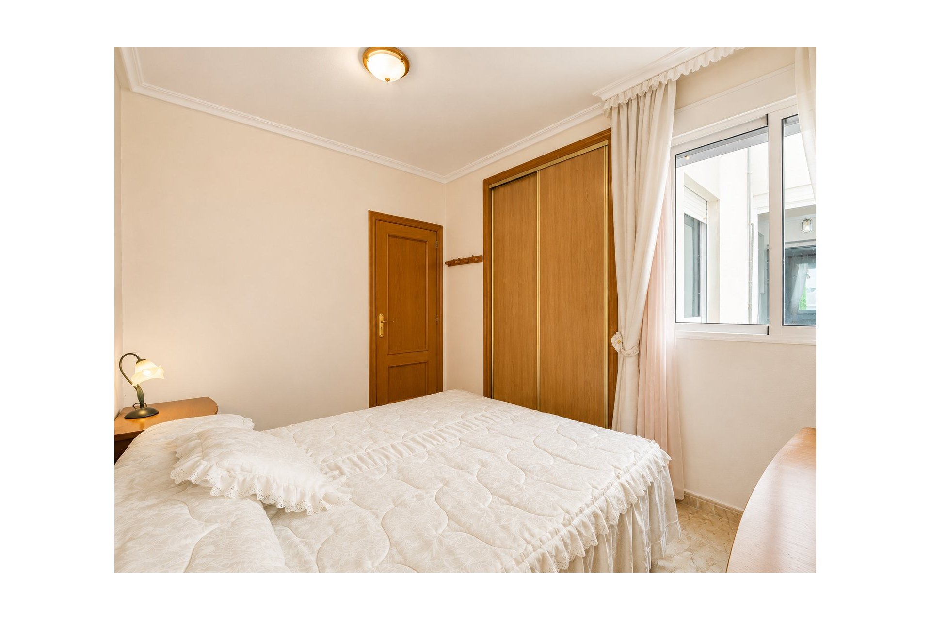 Reventa - Apartamento / piso -
Torrevieja - Playa Del Cura