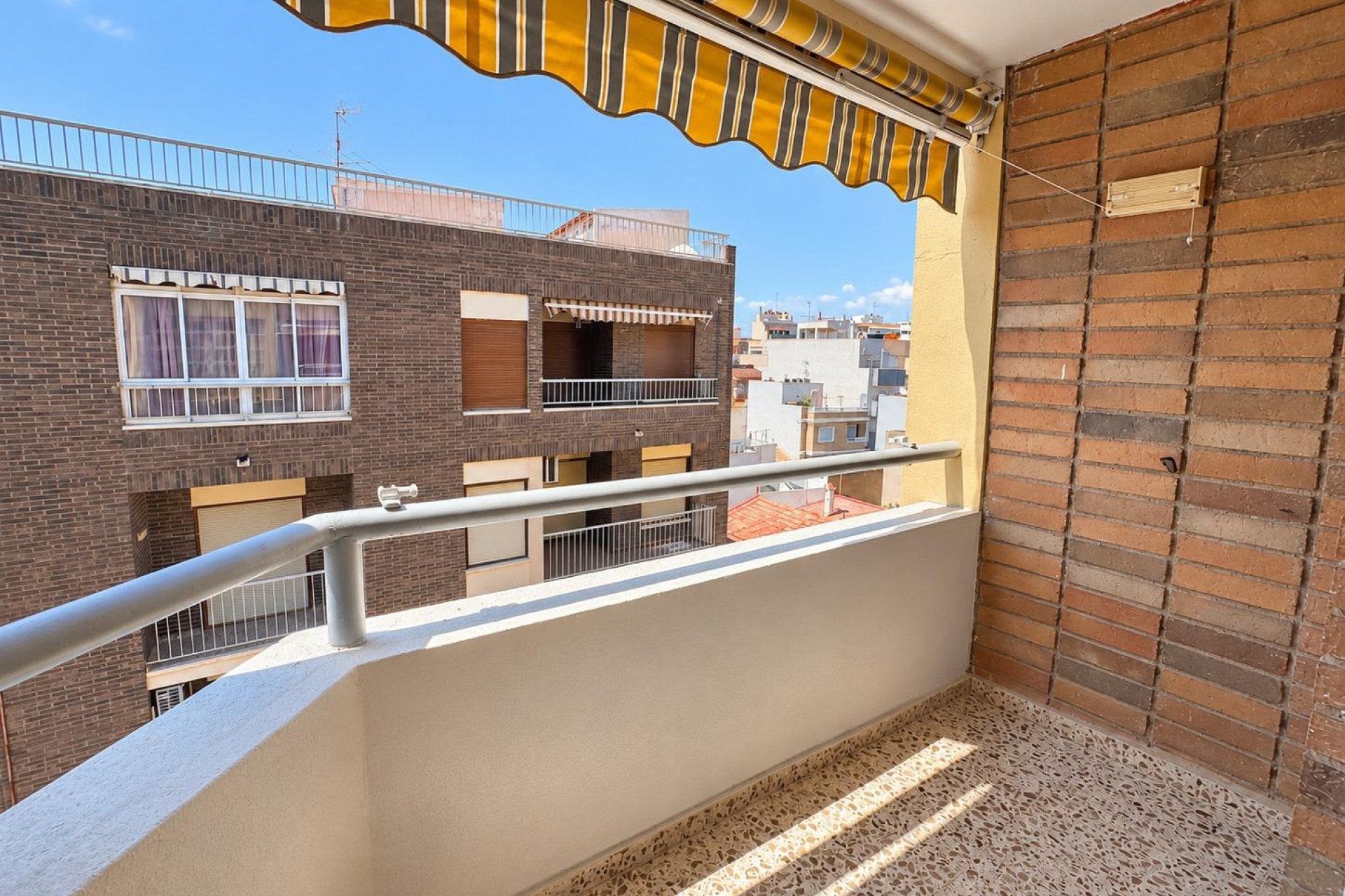 Reventa - Apartamento / piso -
Torrevieja - Playa del Cura