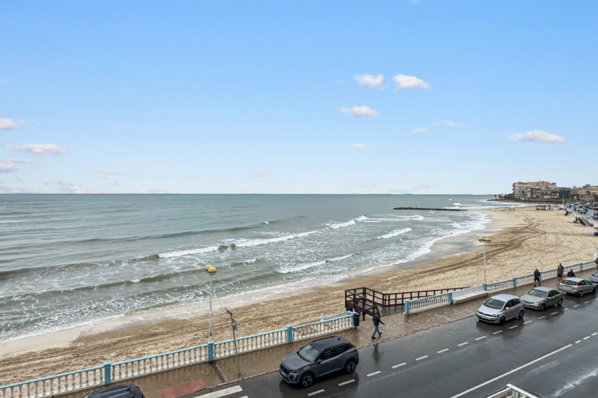 Reventa - Apartamento / piso -
Torrevieja - Playa Los Locos