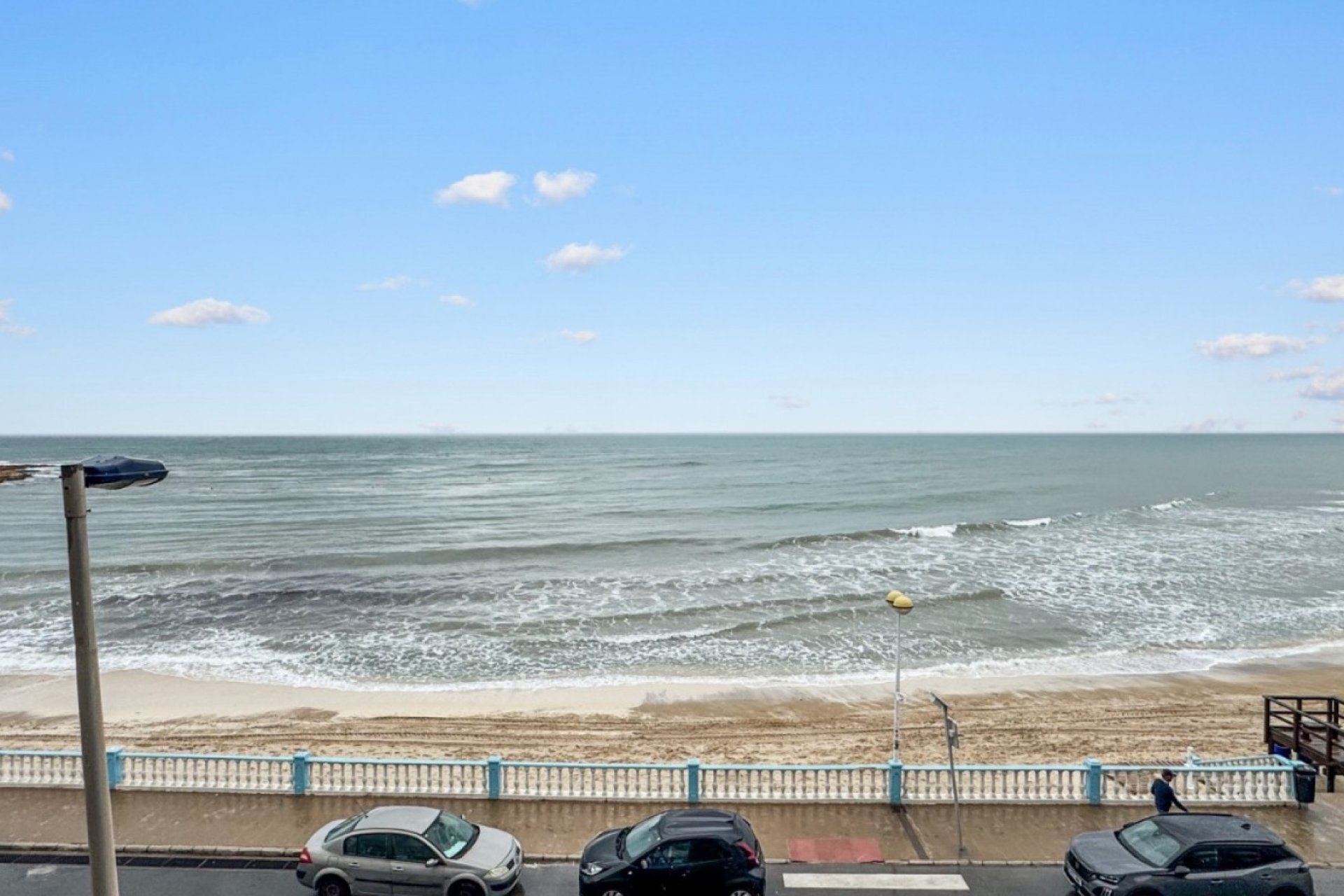 Reventa - Apartamento / piso -
Torrevieja - Playa Los Locos