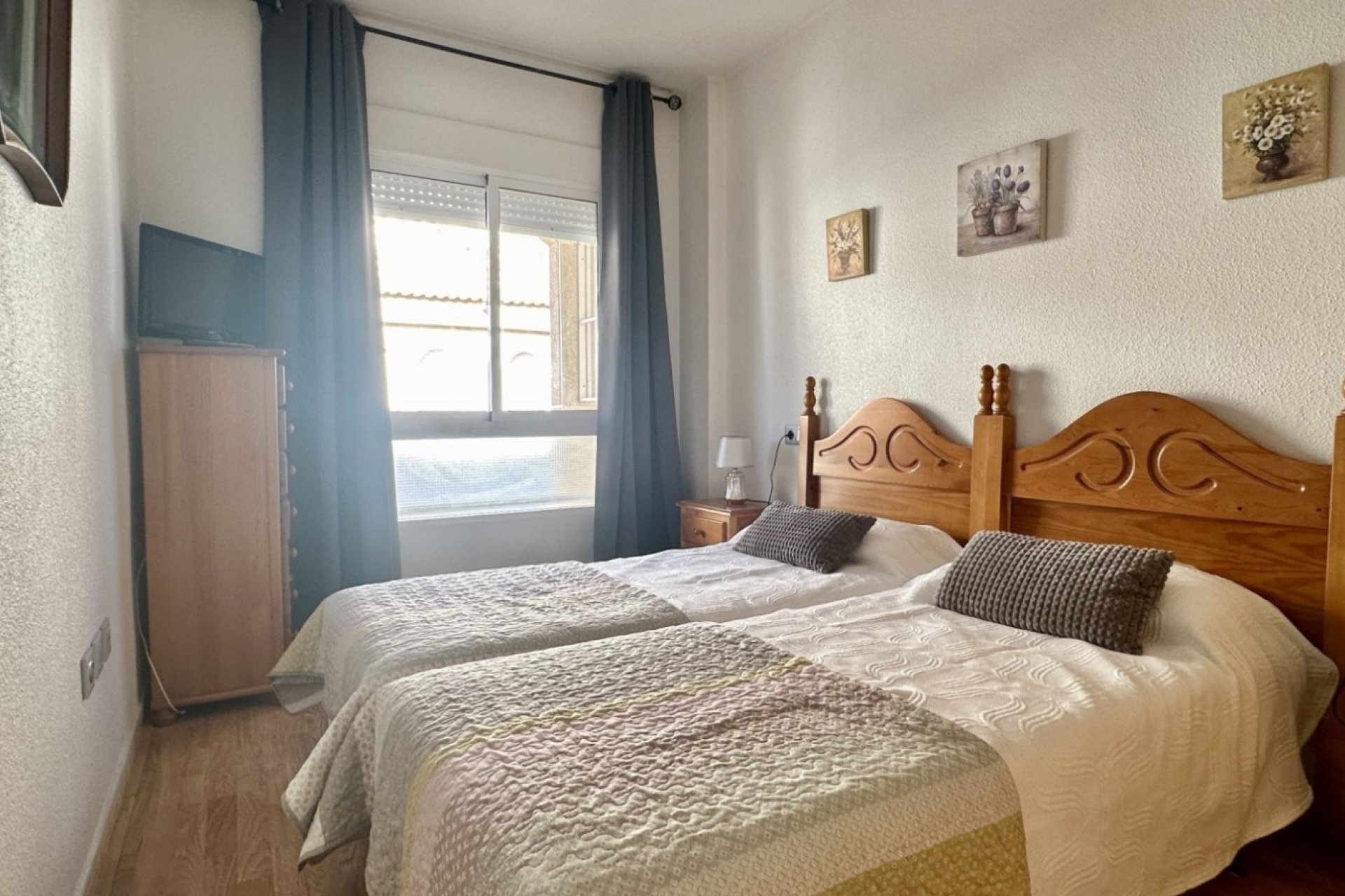 Reventa - Apartamento / piso -
Torrevieja - Playa Los Naufragos