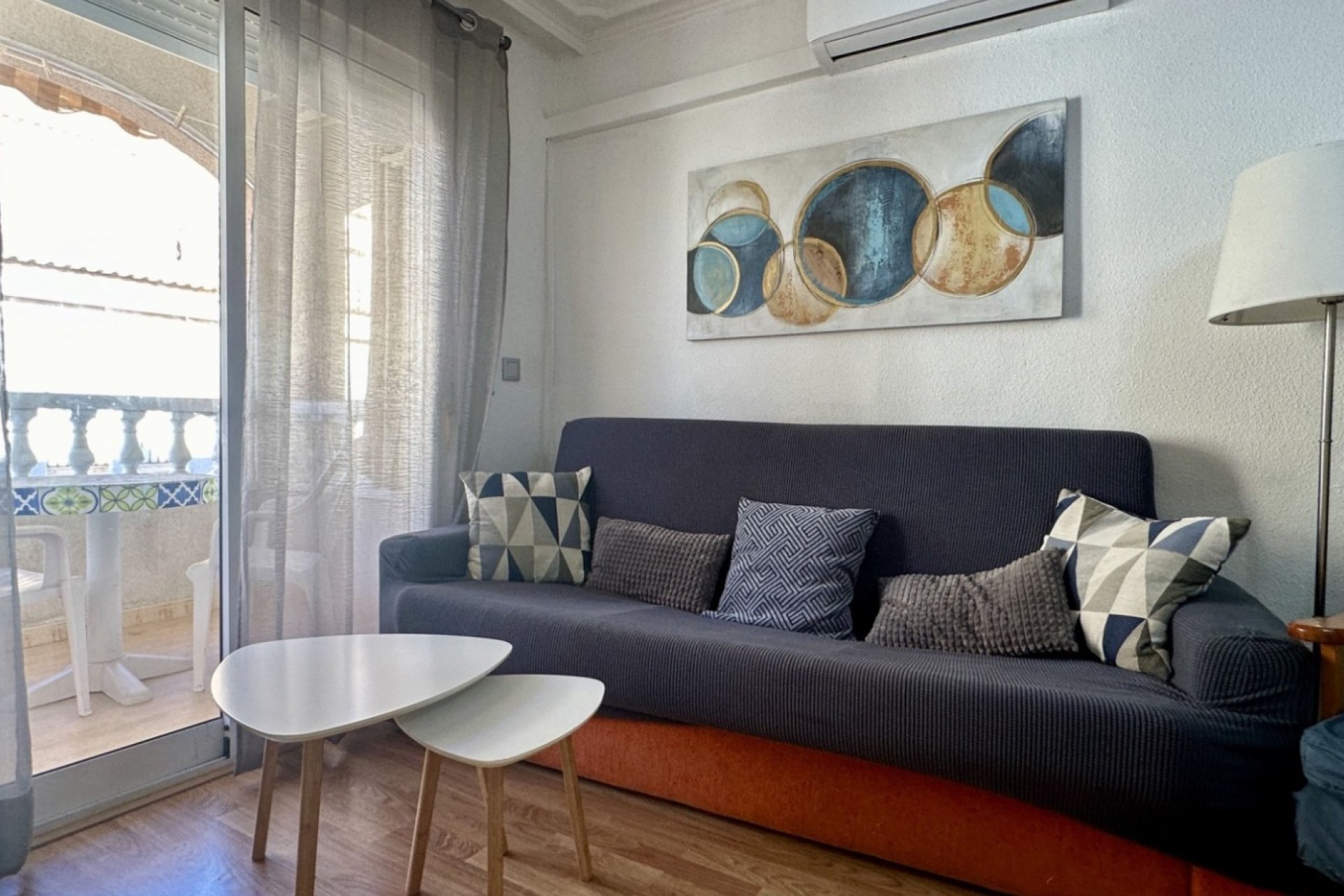 Reventa - Apartamento / piso -
Torrevieja - Playa Los Naufragos
