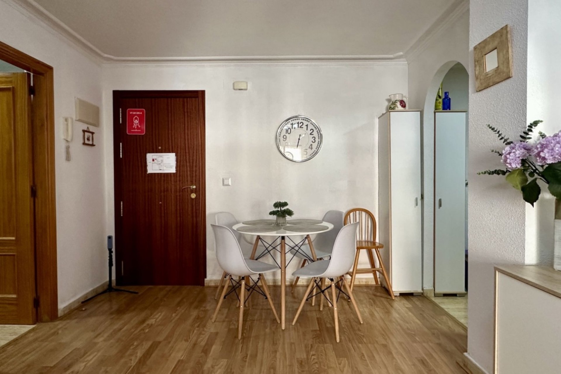 Reventa - Apartamento / piso -
Torrevieja - Playa Los Naufragos