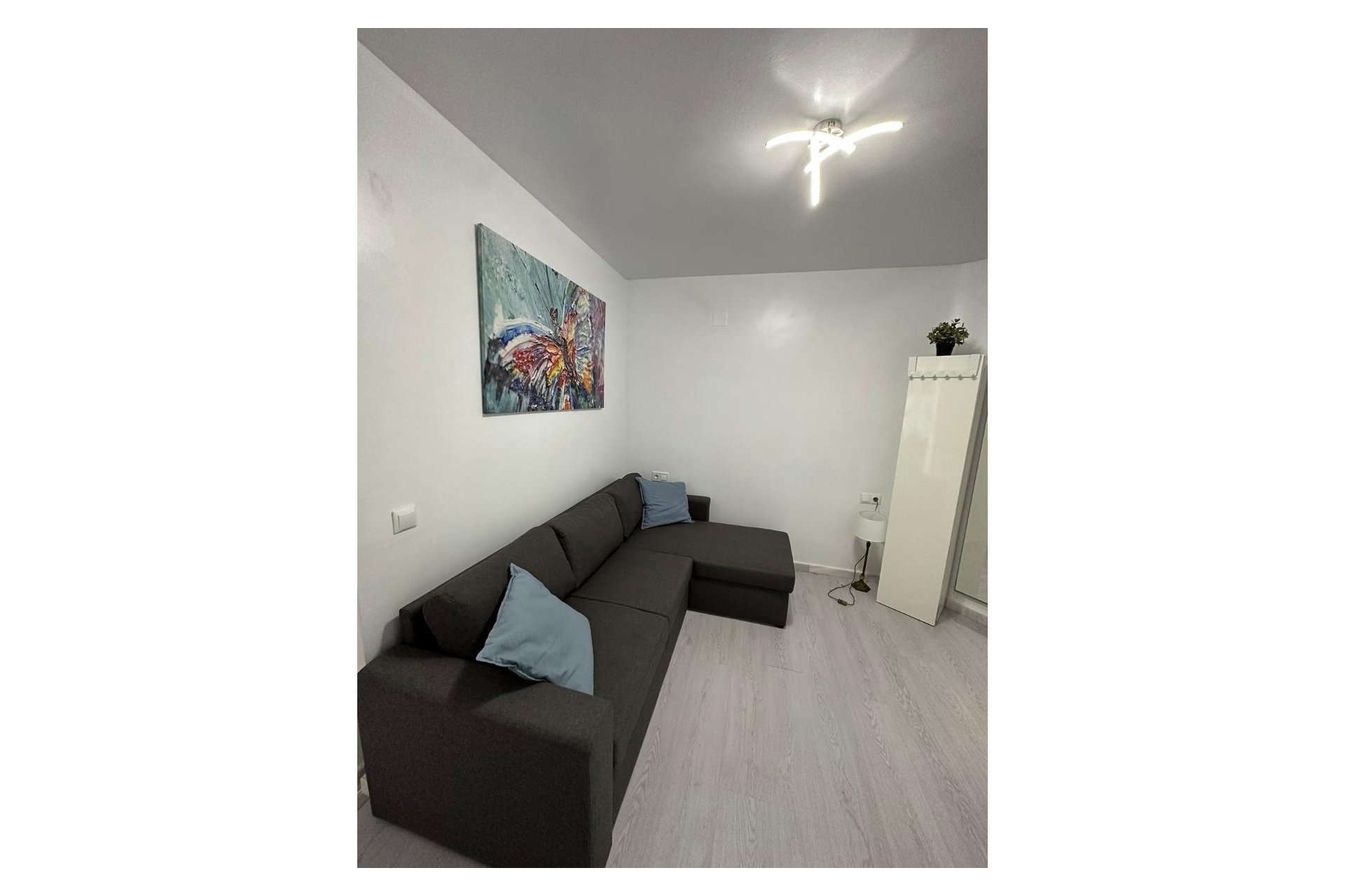 Reventa - Apartamento / piso -
Torrevieja - Playa Los Naufragos