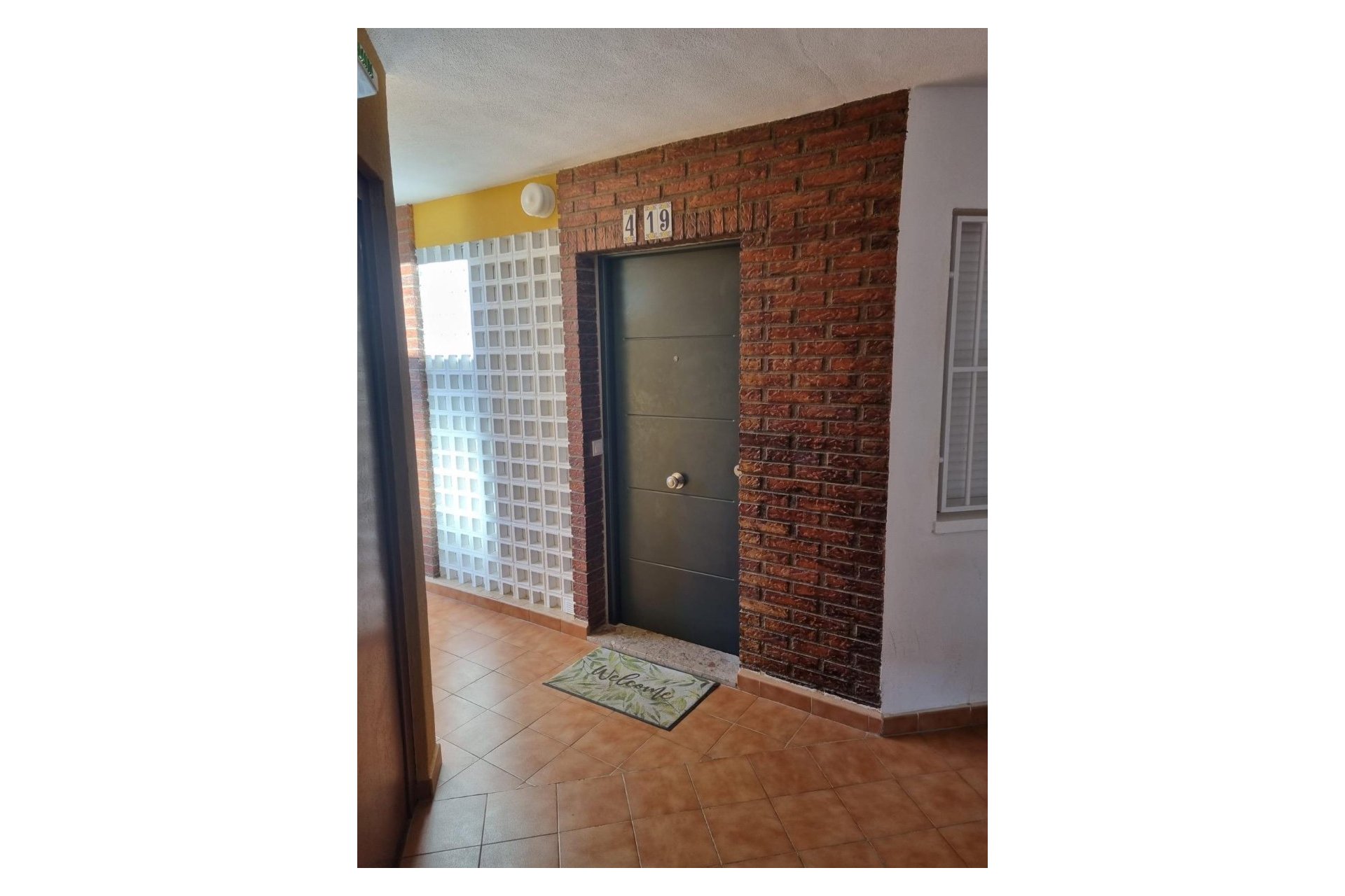 Reventa - Apartamento / piso -
Torrevieja - Playa Los Naufragos