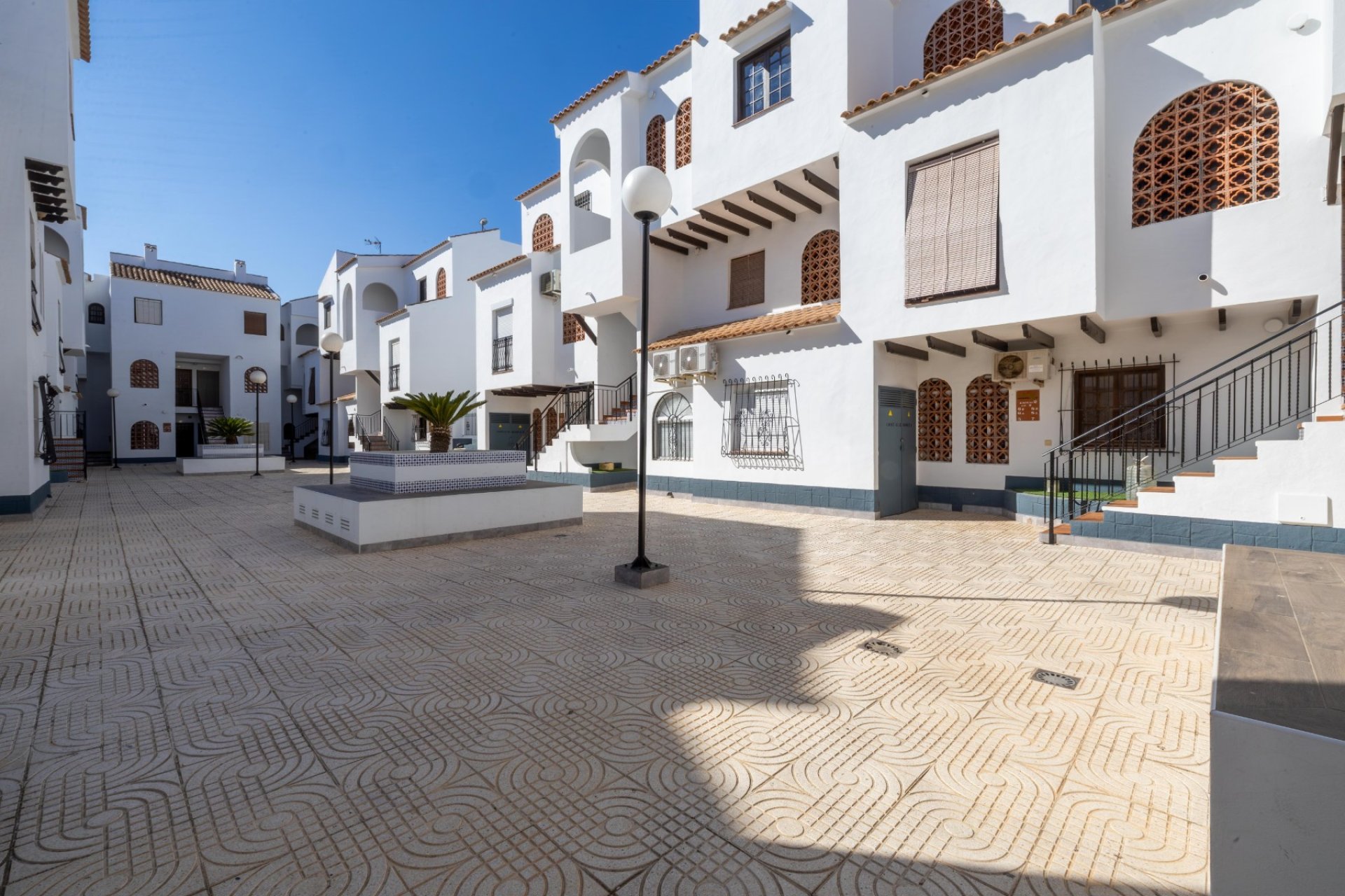 Reventa - Apartamento / piso -
Torrevieja - Playa Los Naufragos