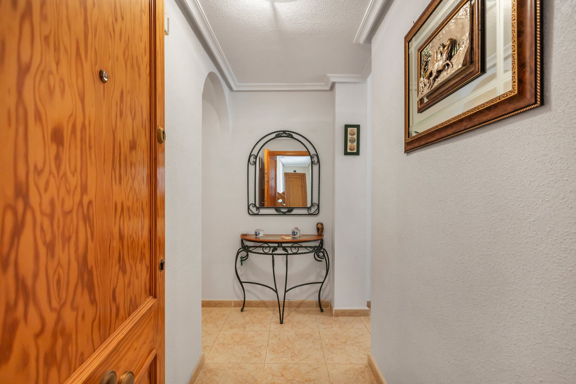 Reventa - Apartamento / piso -
Torrevieja - Playa Los Naufragos