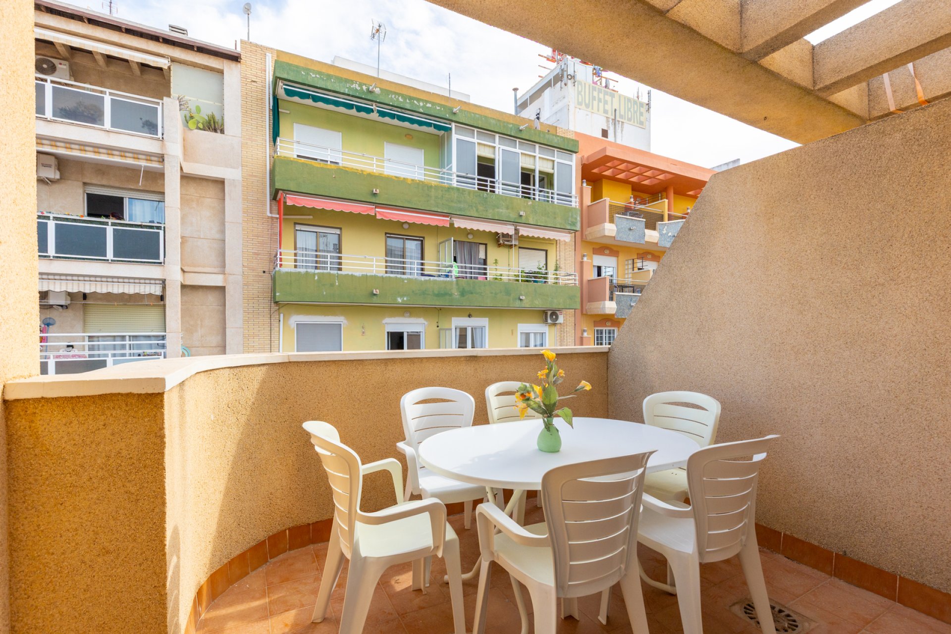 Reventa - Apartamento / piso -
Torrevieja - Playa Los Naufragos