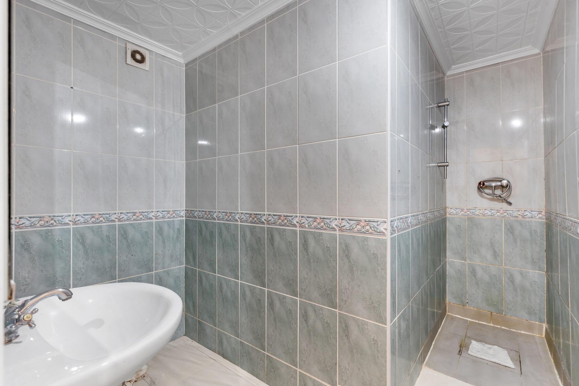 Reventa - Apartamento / piso -
Torrevieja - Puerto Deportivo