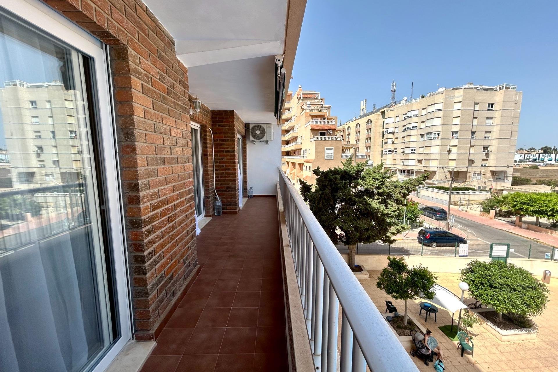Reventa - Apartamento / piso -
Torrevieja - Punta prima