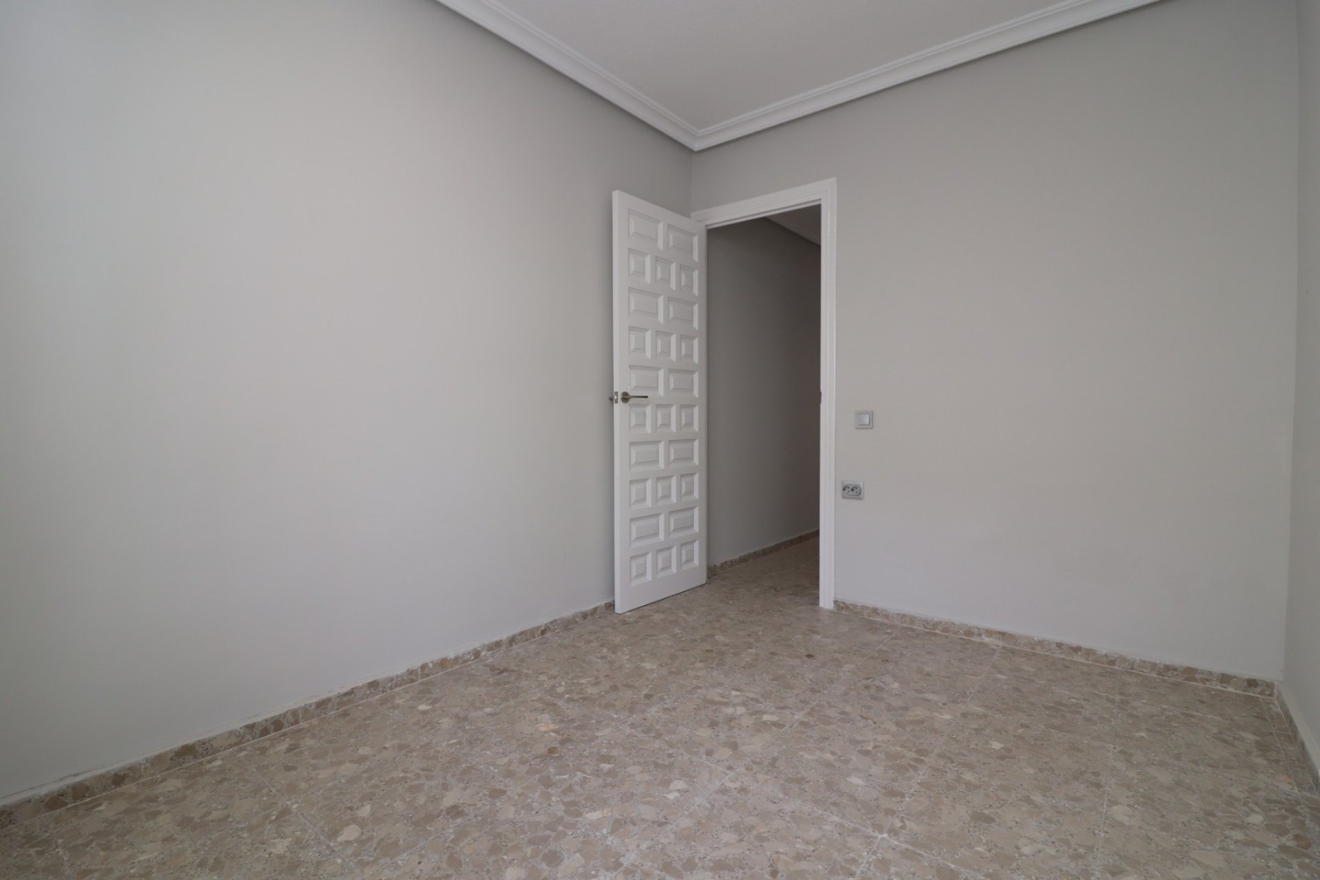 Reventa - Apartamento / piso -
Torrevieja - Torre La Mata
