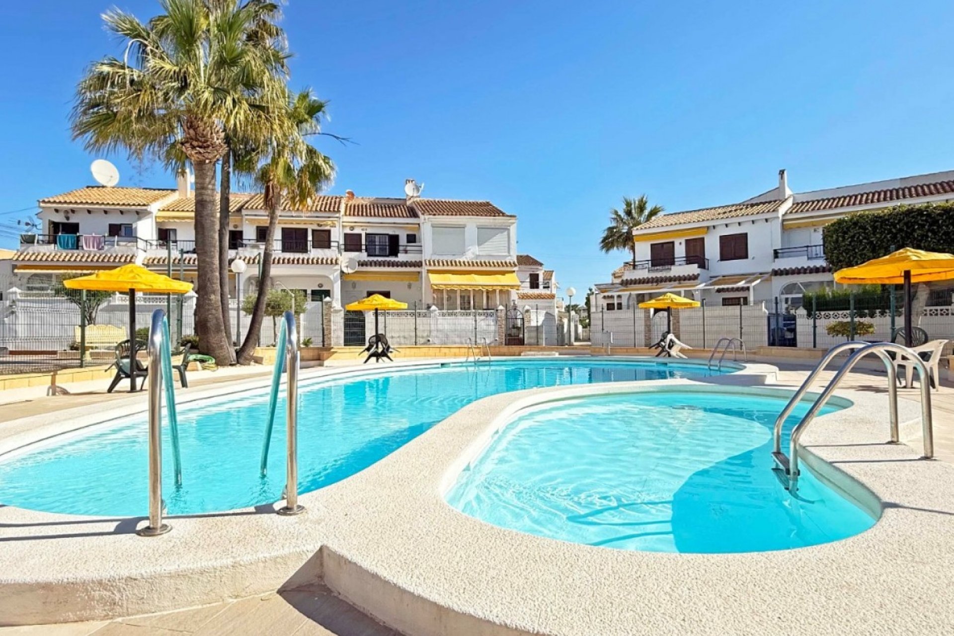 Reventa - Apartamento / piso -
Torrevieja - Torre La Mata