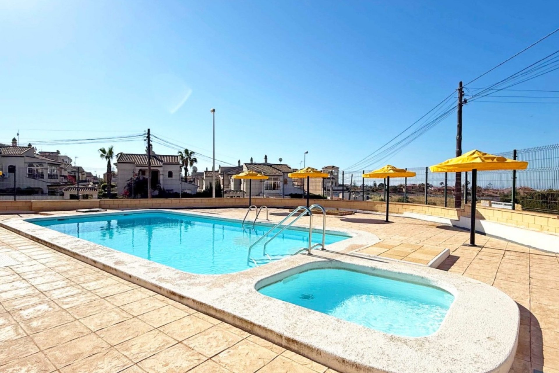 Reventa - Apartamento / piso -
Torrevieja - Torre La Mata