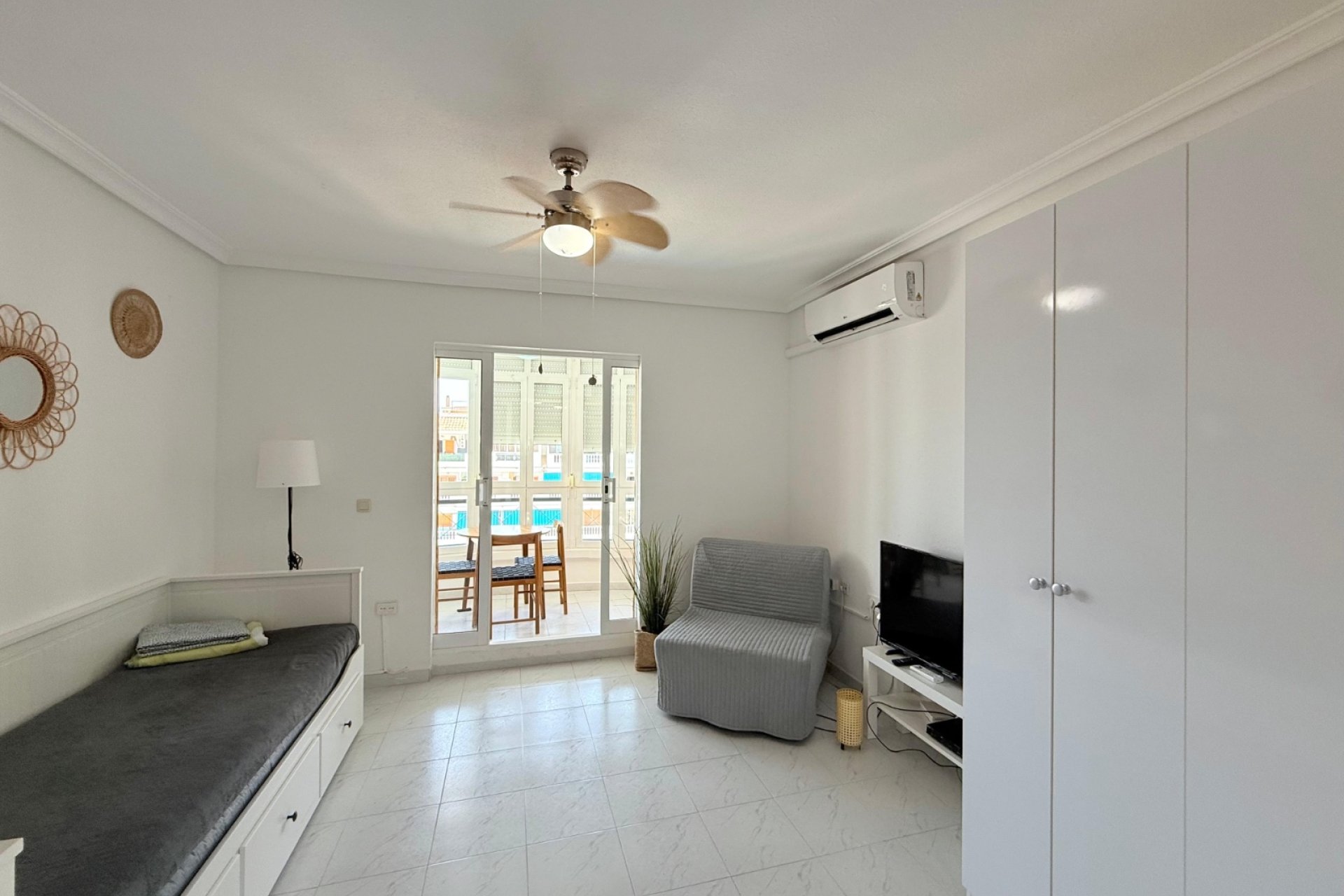 Reventa - Apartamento / piso -
Torrevieja - Torre La Mata