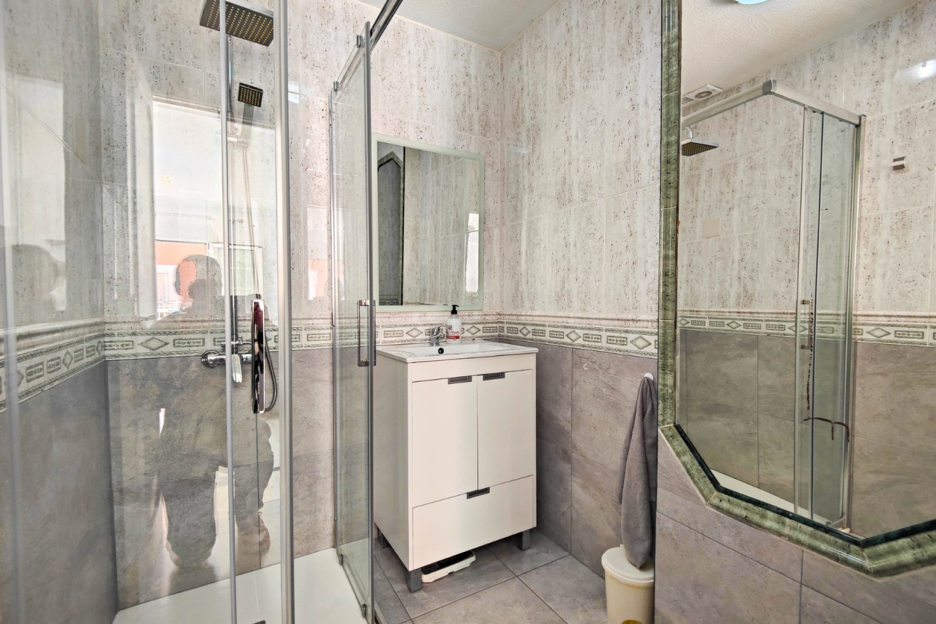 Reventa - Apartamento / piso -
Torrevieja - Torre La Mata