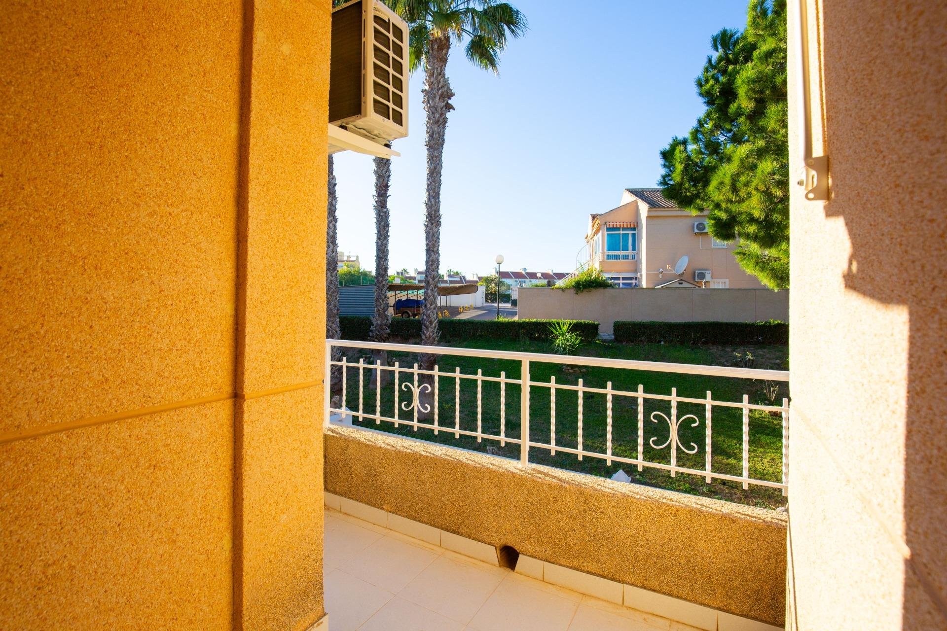 Reventa - Apartamento / piso -
Torrevieja - Torreblanca