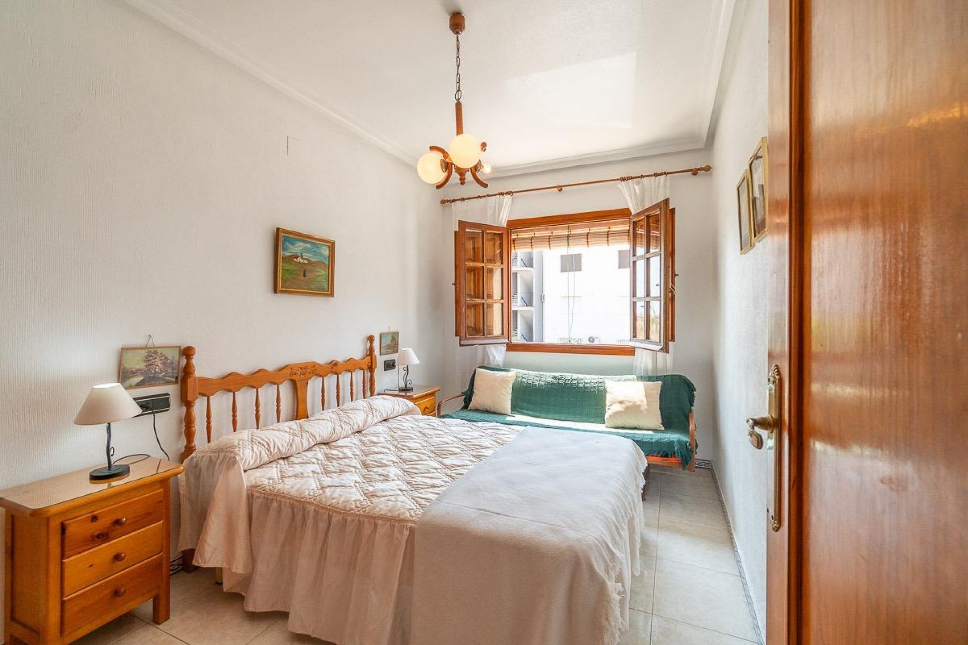 Reventa - Apartamento / piso -
Torrevieja - Torreblanca