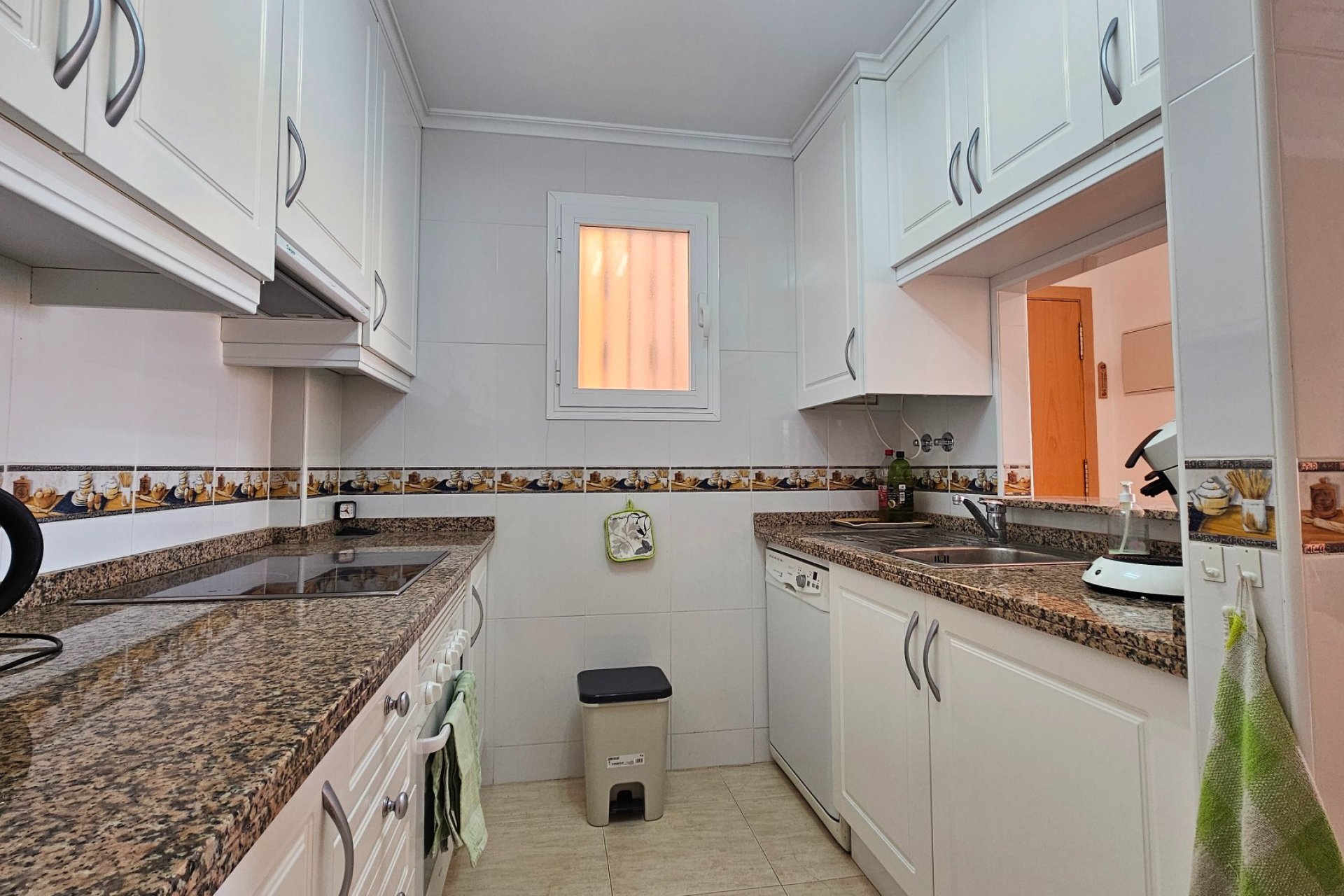 Reventa - Apartamento / piso -
Torrevieja - Torreblanca
