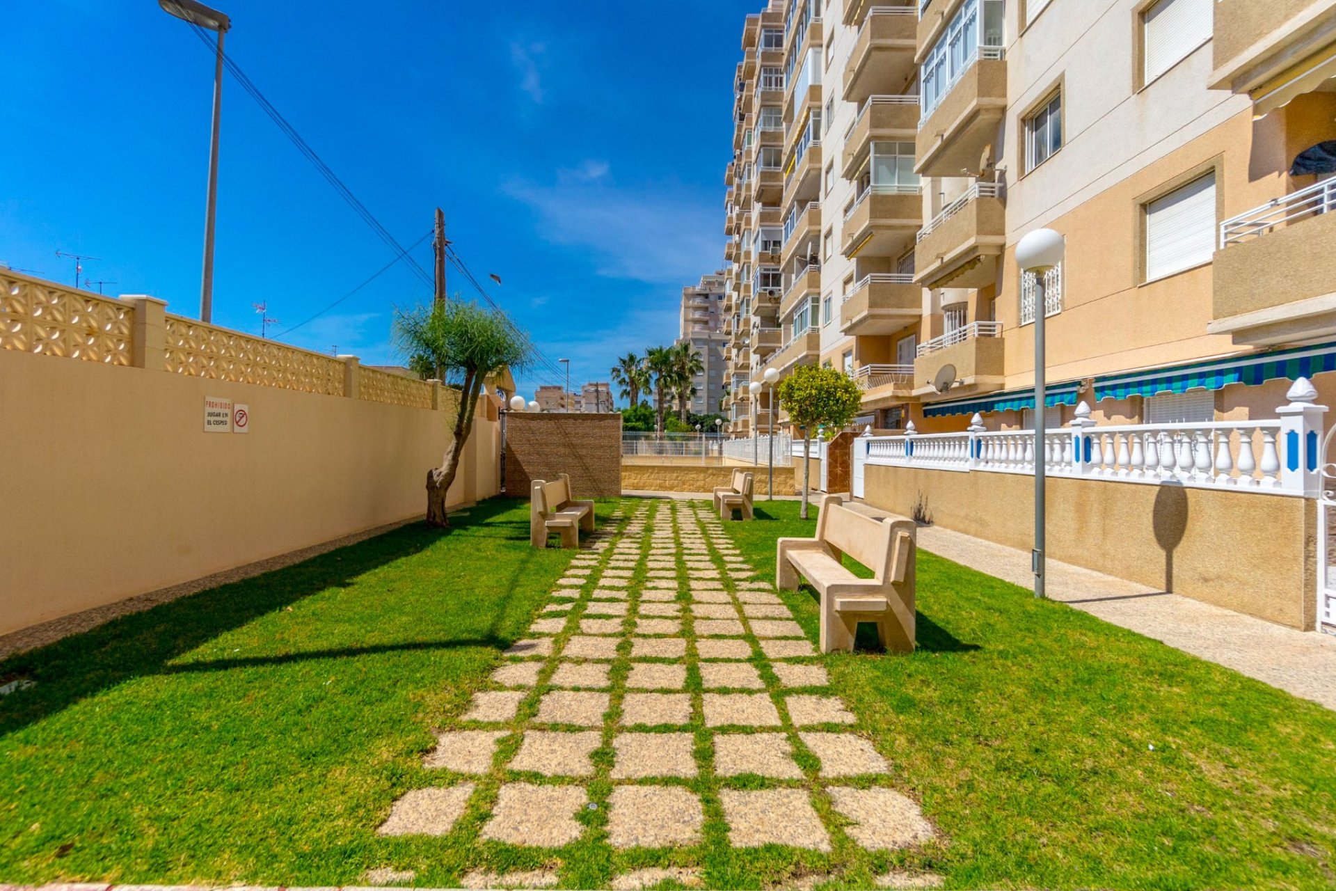 Reventa - Apartamento / piso -
Torrevieja - Torrevieja - Centre