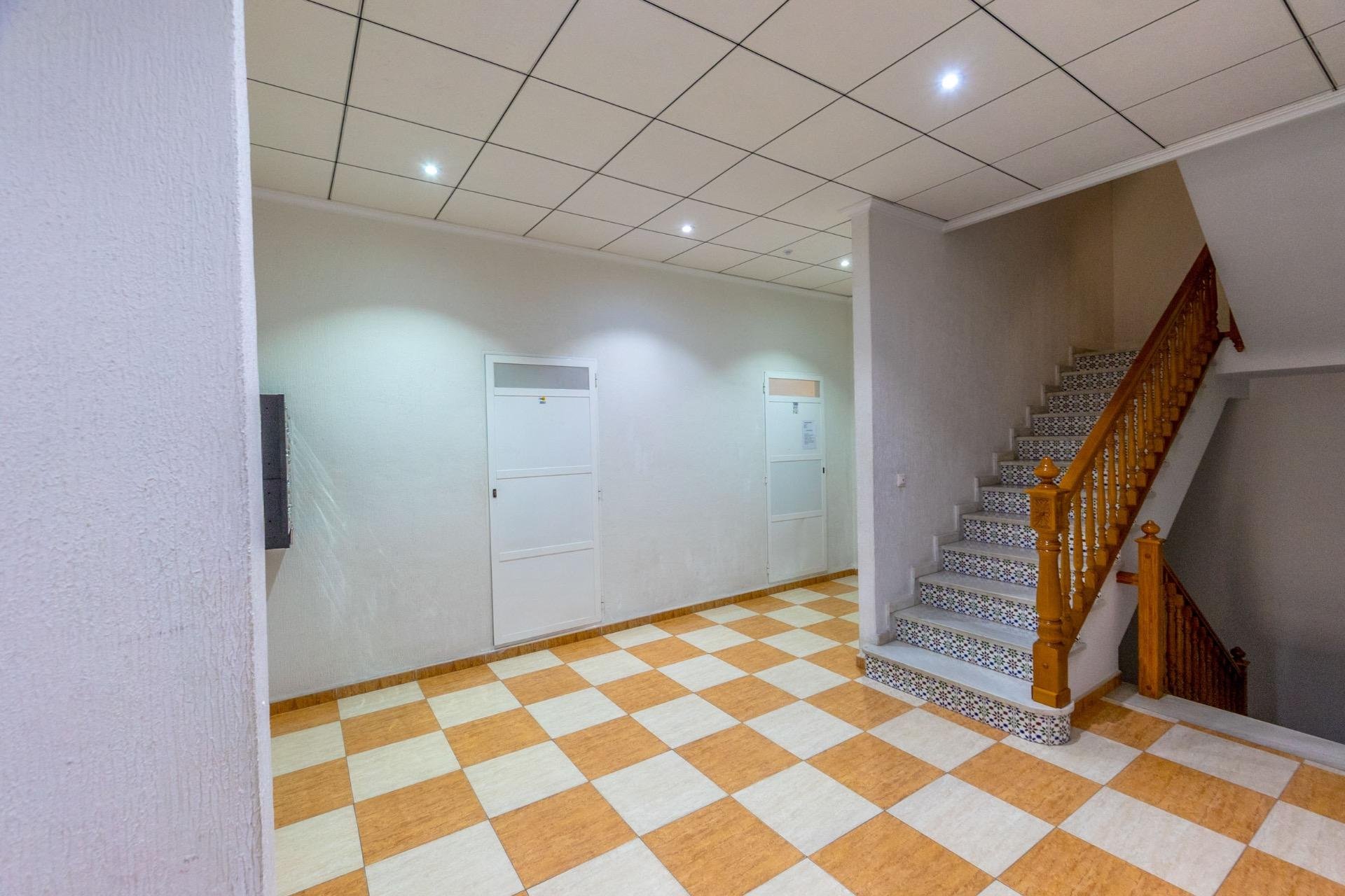 Reventa - Apartamento / piso -
Torrevieja - Torrevieja - Centre