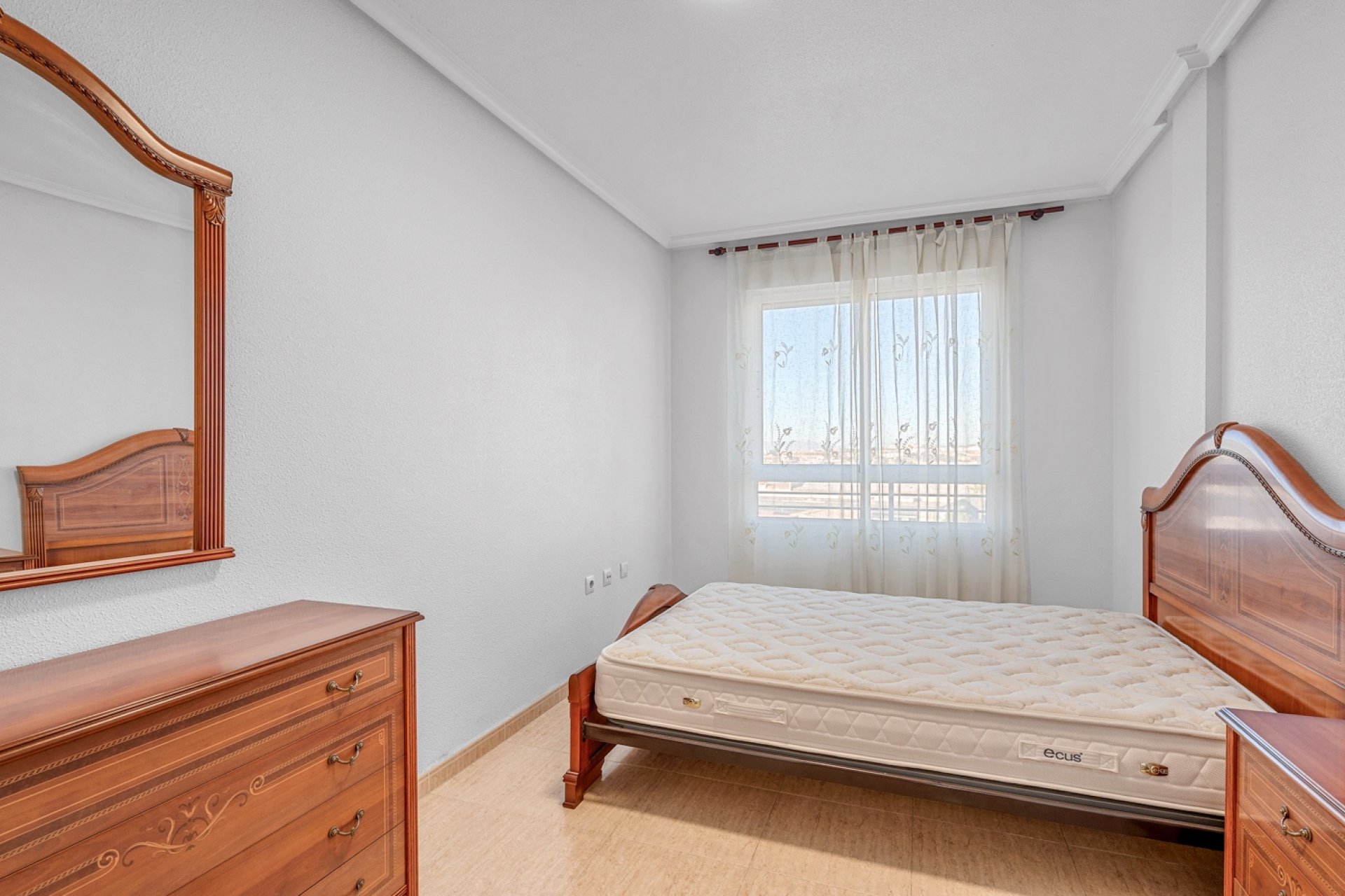 Reventa - Apartamento / piso -
Torrevieja - Torrevieja - Centre