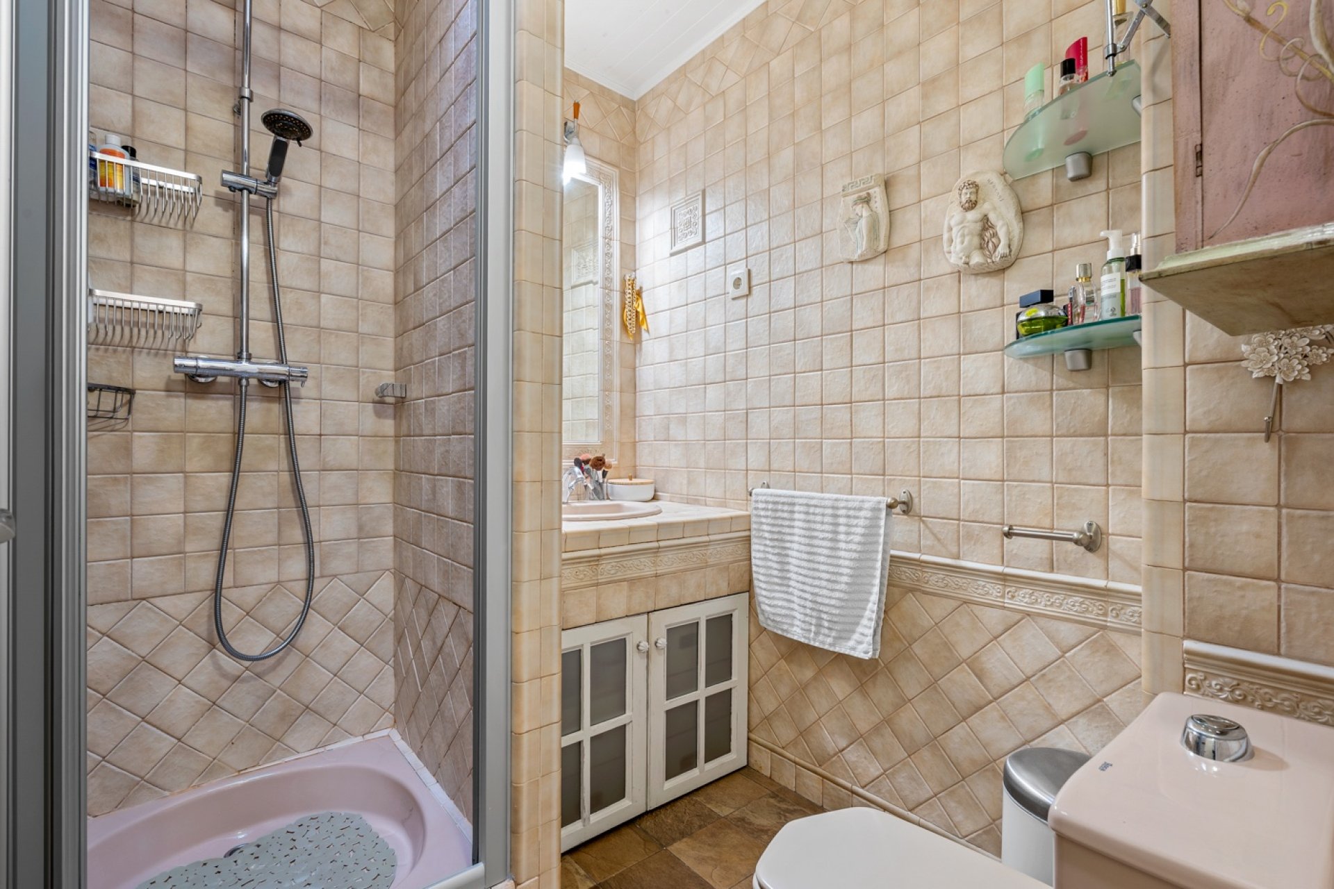 Reventa - Apartamento / piso -
Torrevieja - Torrevieja - Centre