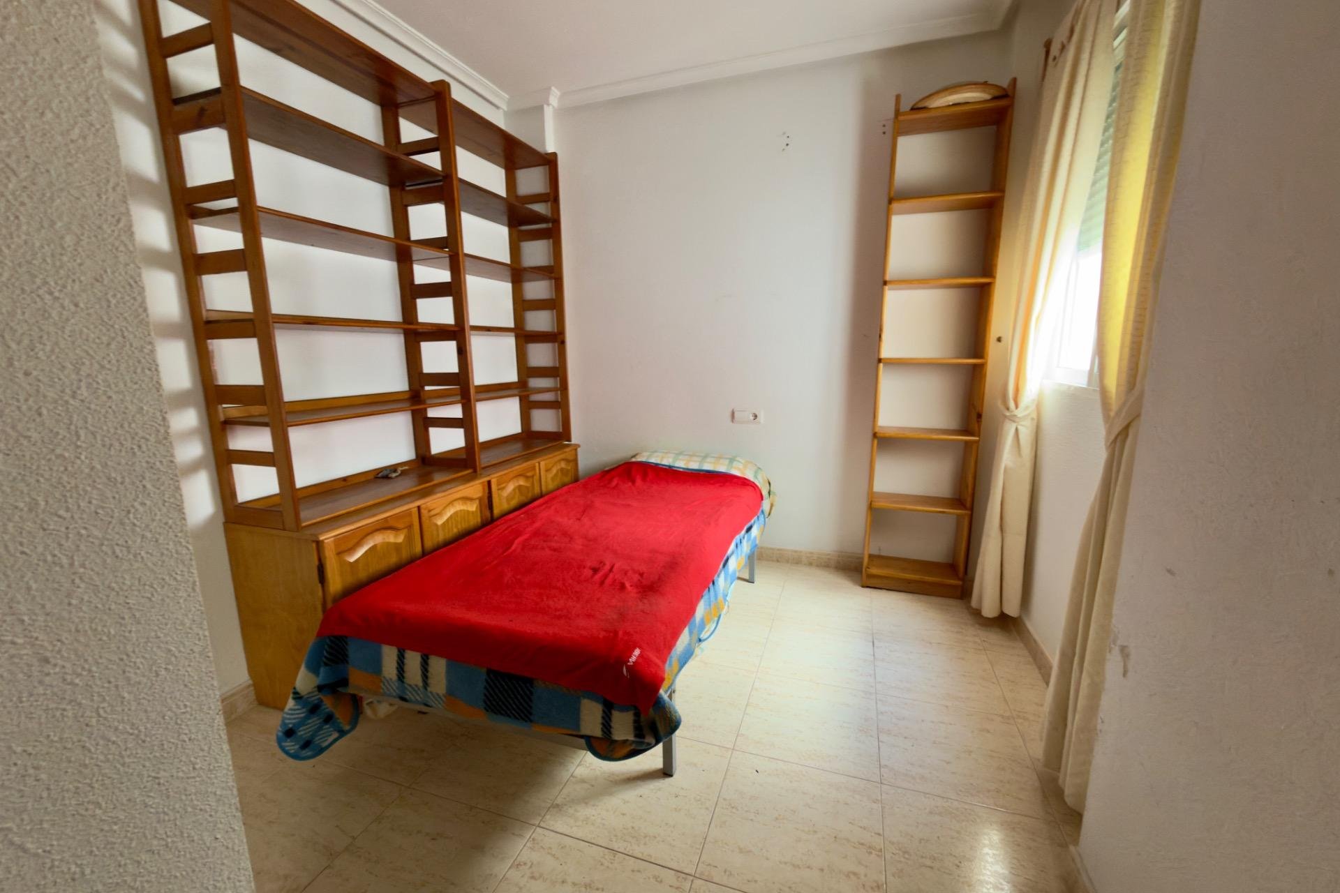 Reventa - Apartamento / piso -
Torrevieja - Torrevieja - Centre