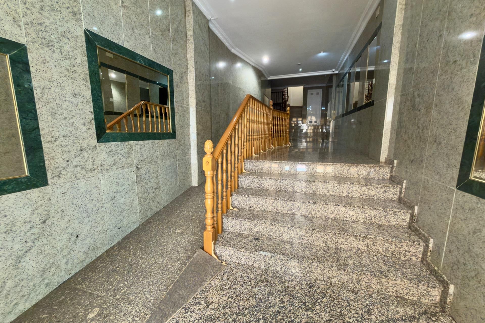 Reventa - Apartamento / piso -
Torrevieja - Torrevieja - Centre