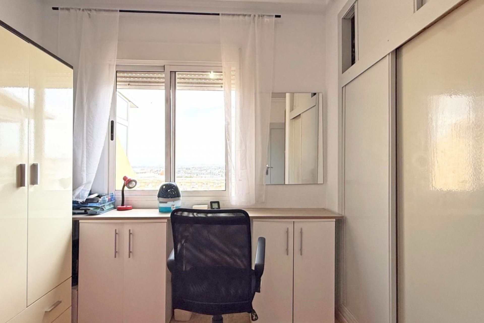 Reventa - Apartamento / piso -
Torrevieja - Torrevieja - Centre