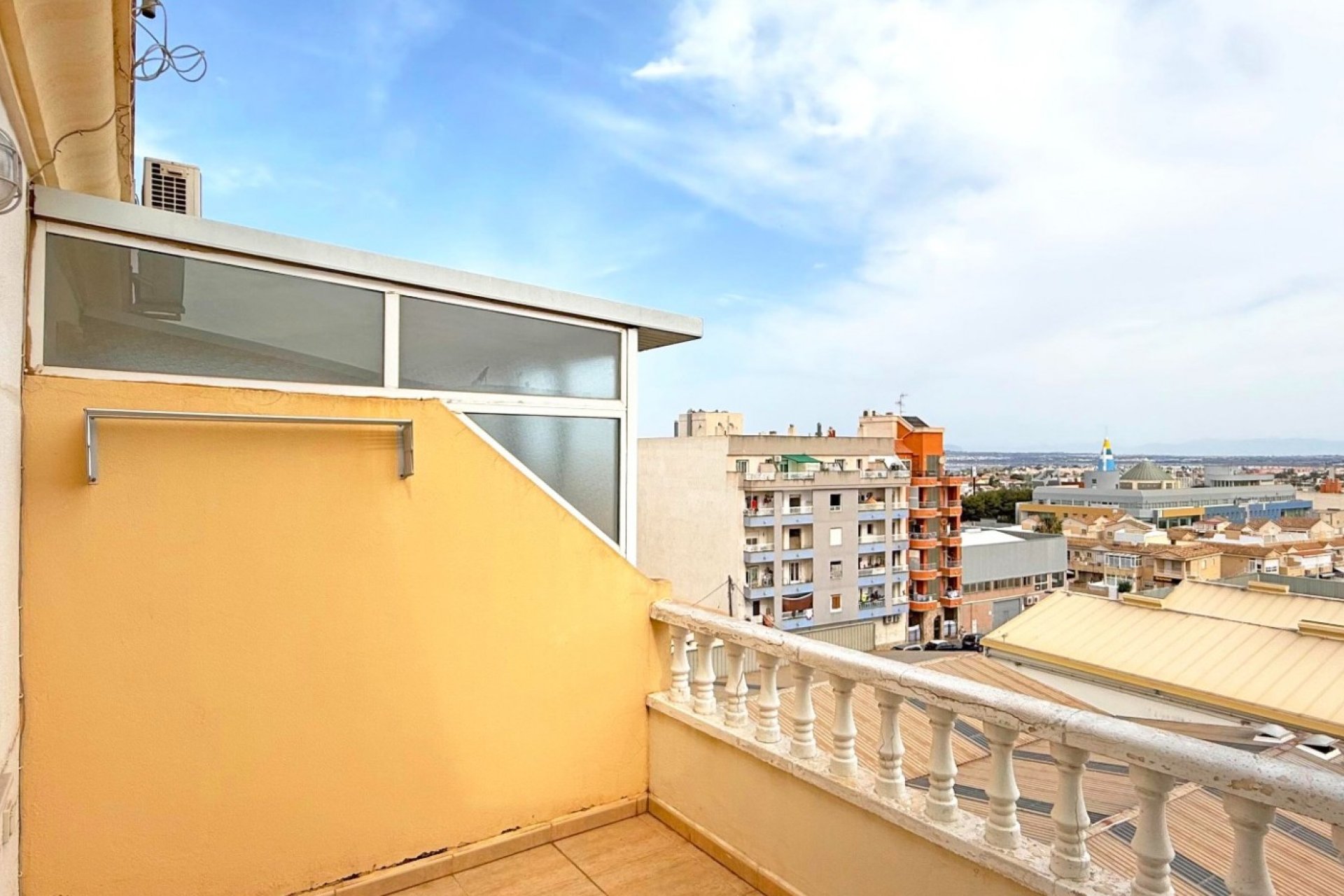Reventa - Apartamento / piso -
Torrevieja - Torrevieja - Centre